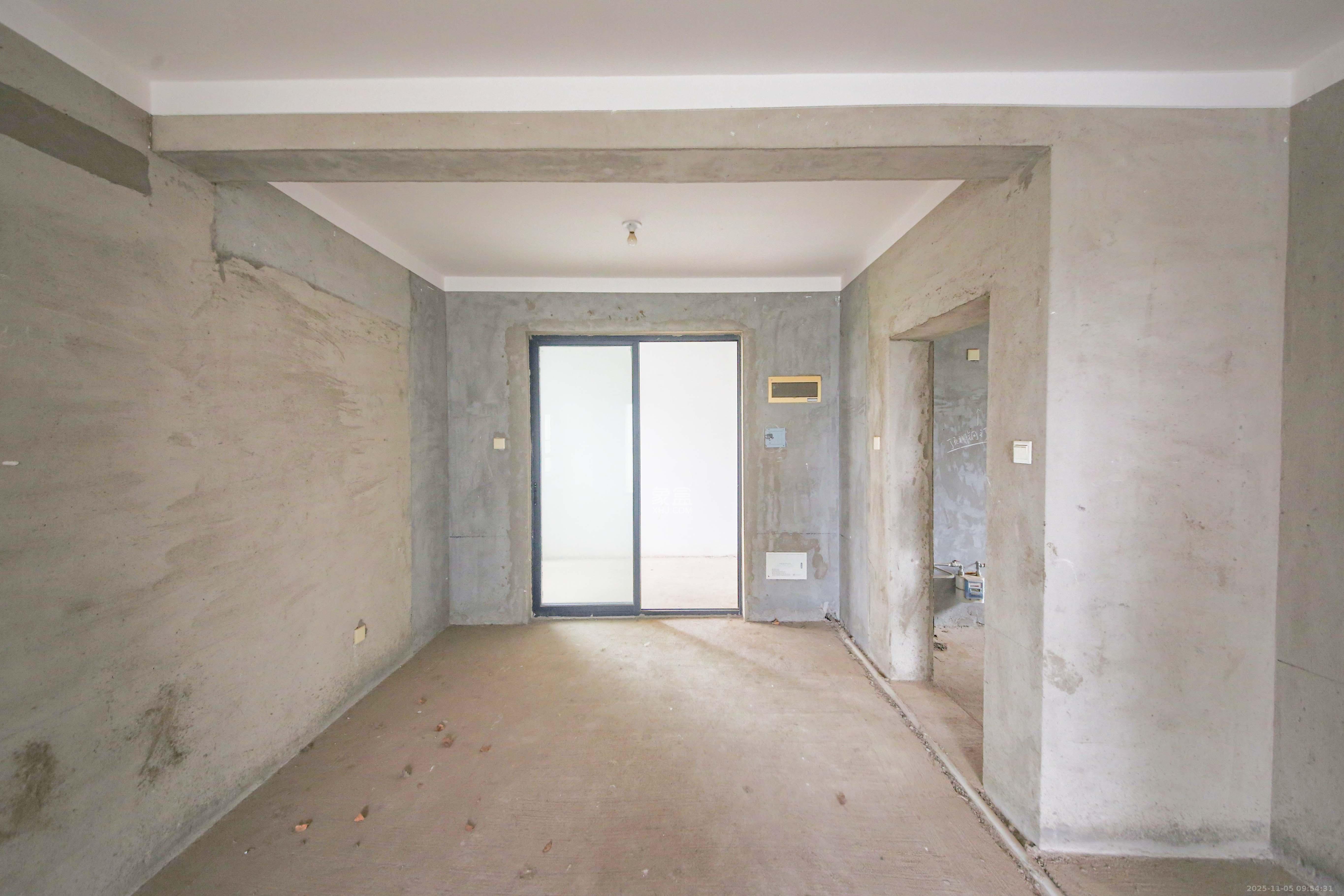 钱隆学府一、二期 3室2厅2卫 89.9万 钱隆学府一、二期 3室2厅2卫 89.9万客厅