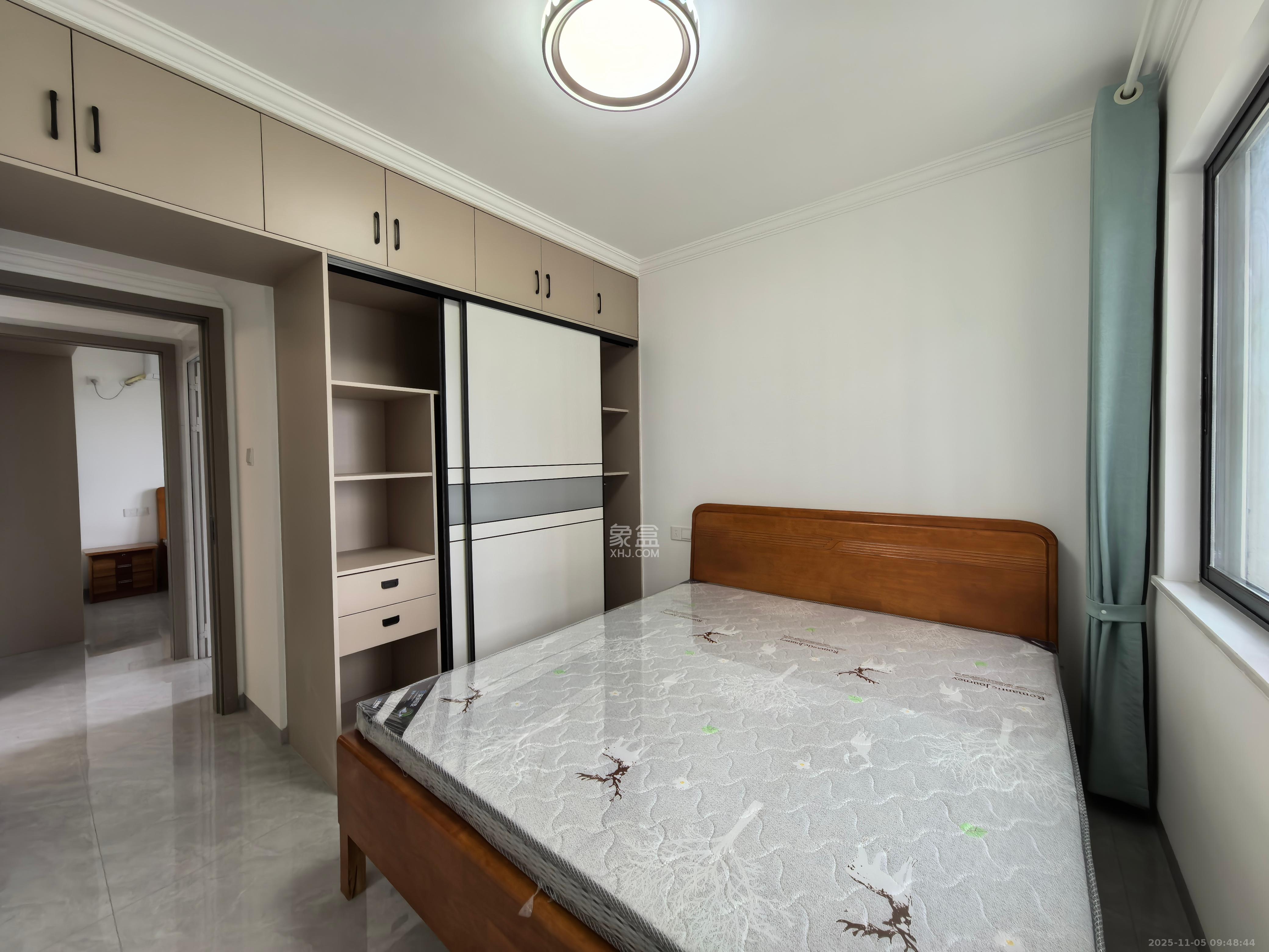 和景家园二期  2室1厅1卫    1800.0元/月室内图