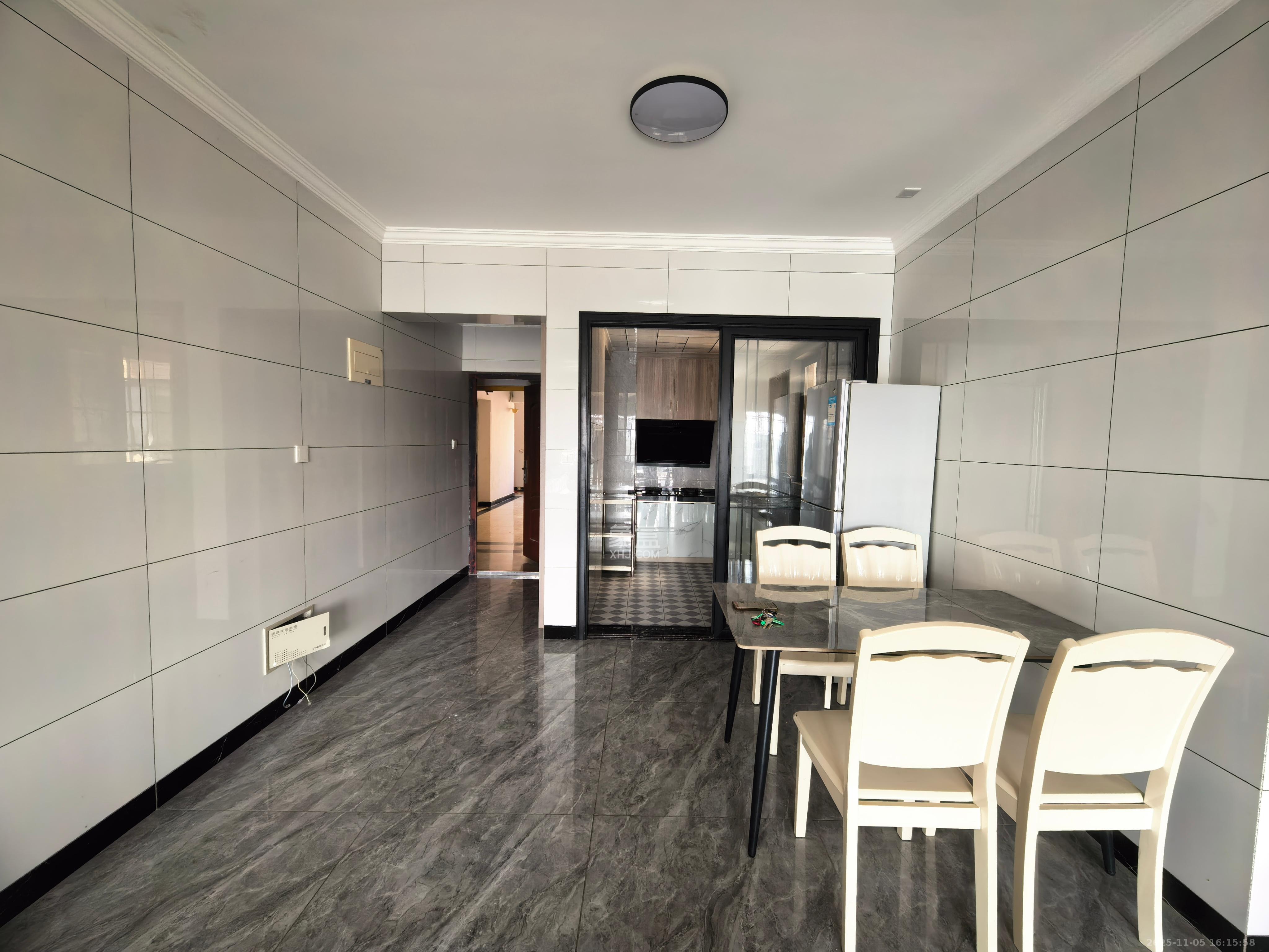 华龙家园(和泰家园) 2室2厅1卫 1500.0元/月 华龙家园(和泰家园) 2室2厅1卫 1500.0元/月室内图