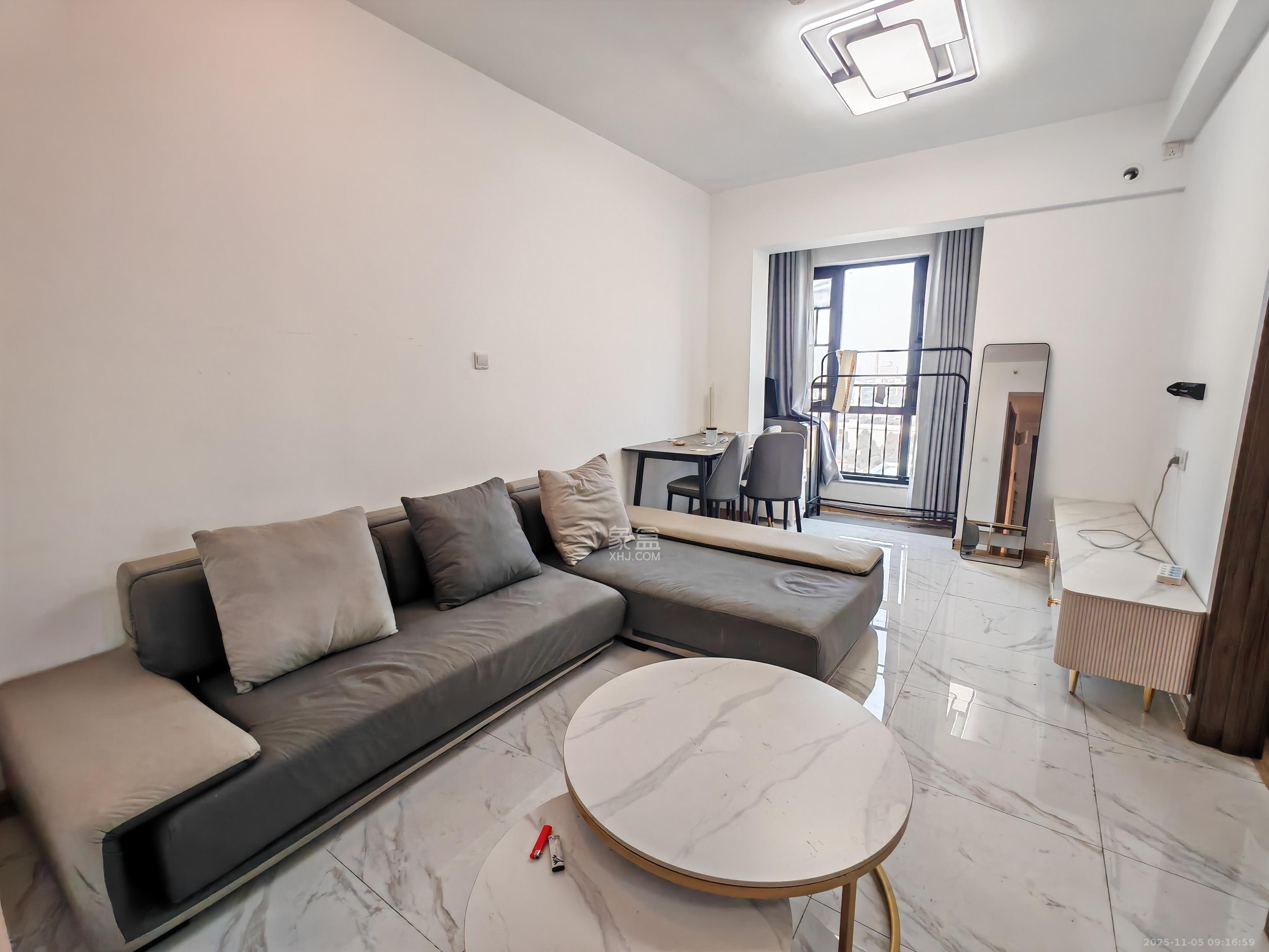 新长海漓湘悦  2室2厅1卫    1600.0元/月