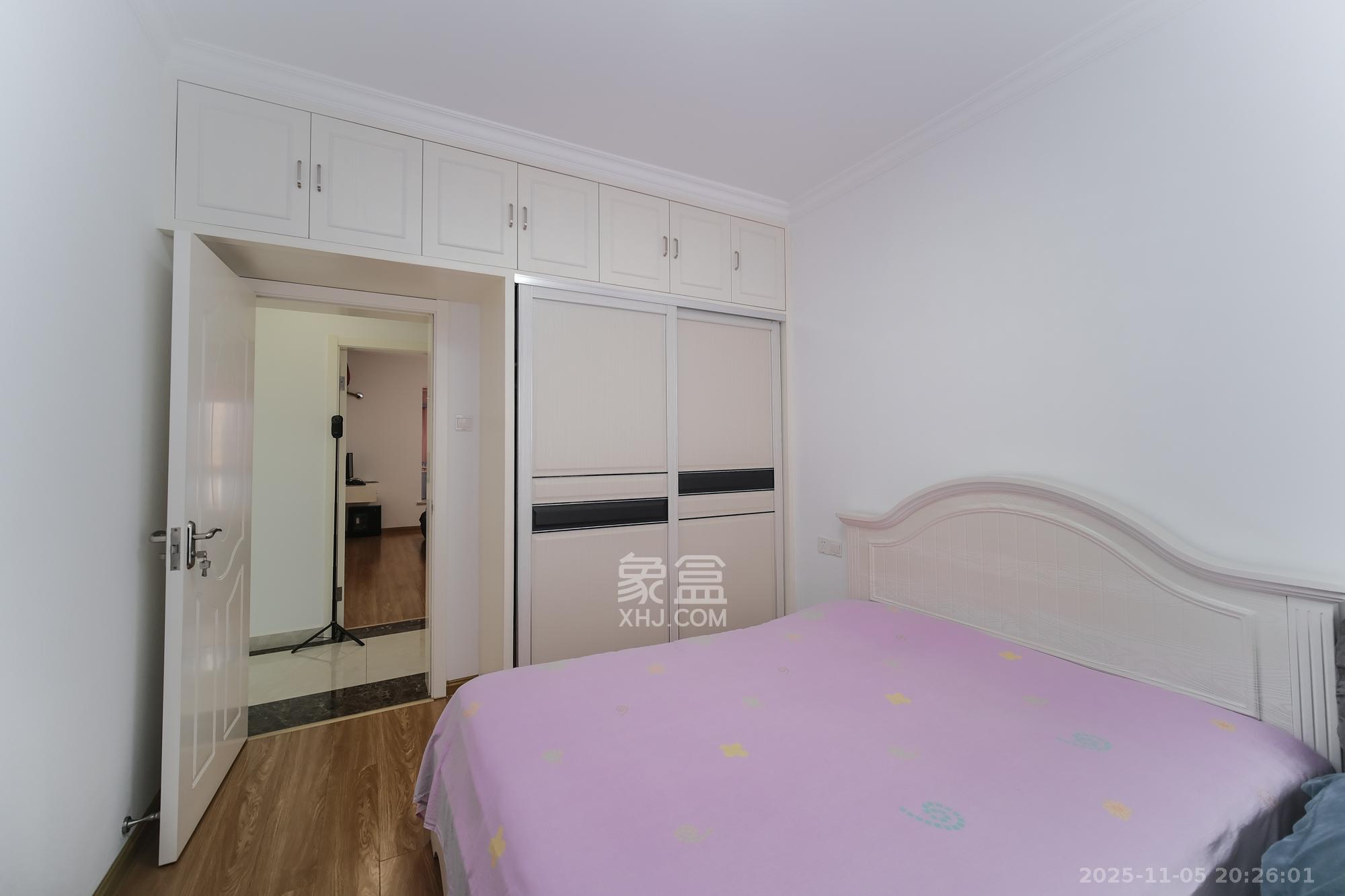 丰源国际 3室2厅1卫 78.0万 丰源国际 3室2厅1卫 78.0万卧室