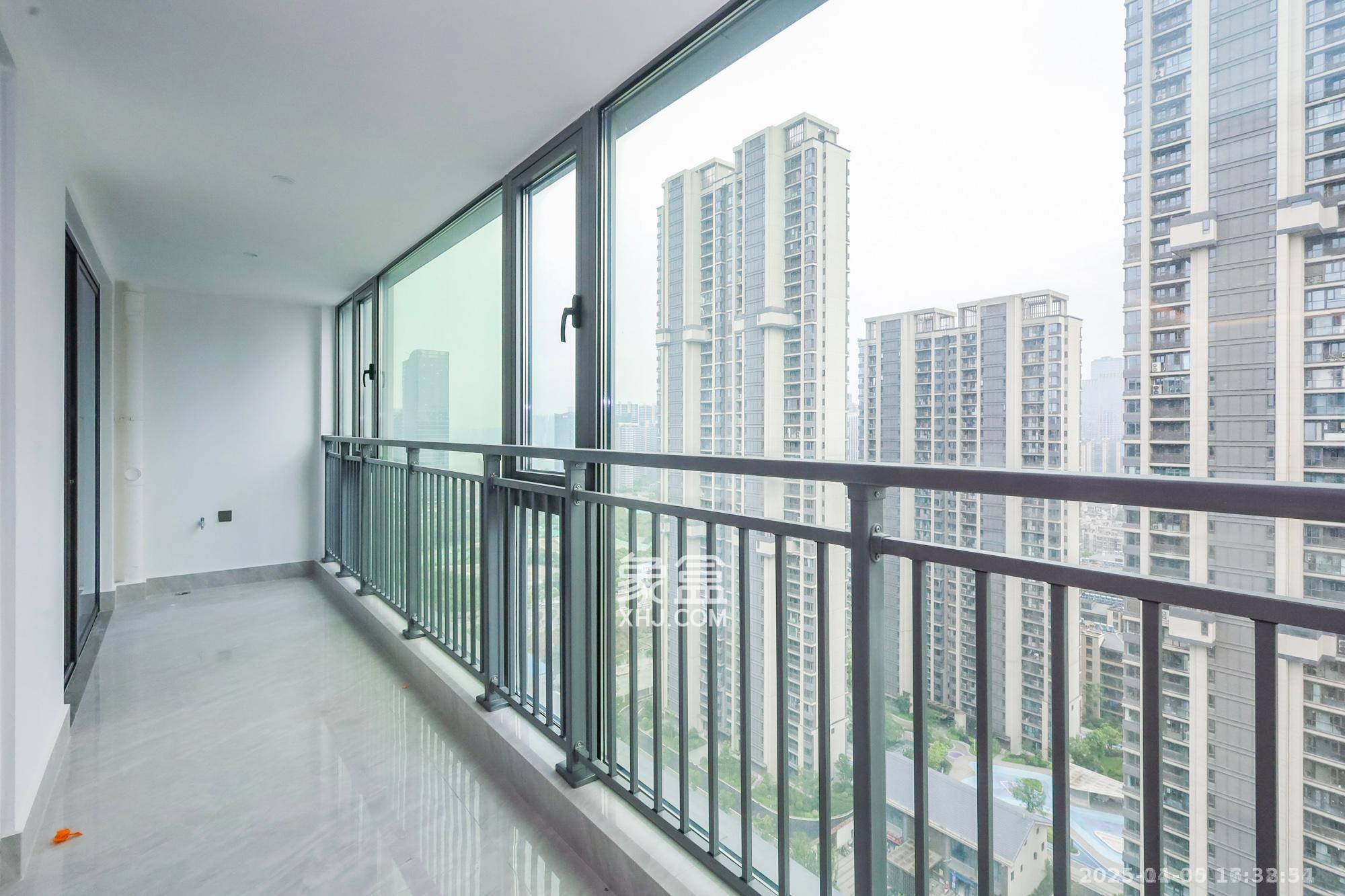 招商蛇口滨江境 4室2厅3卫 14000.0元/月 招商蛇口滨江境 4室2厅3卫 14000.0元/月室内图