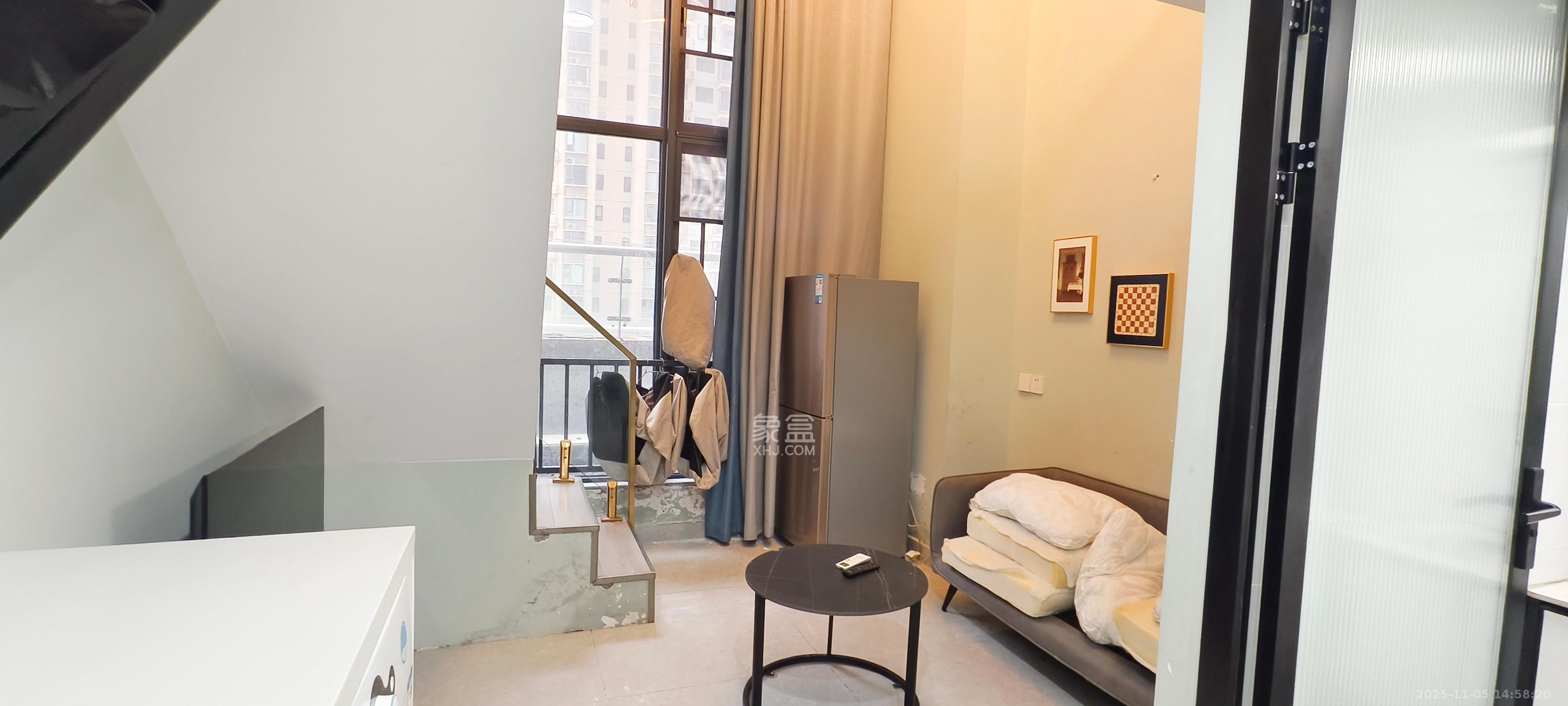 力高凤凰新天  1室1厅1卫    1800.0元/月室内图