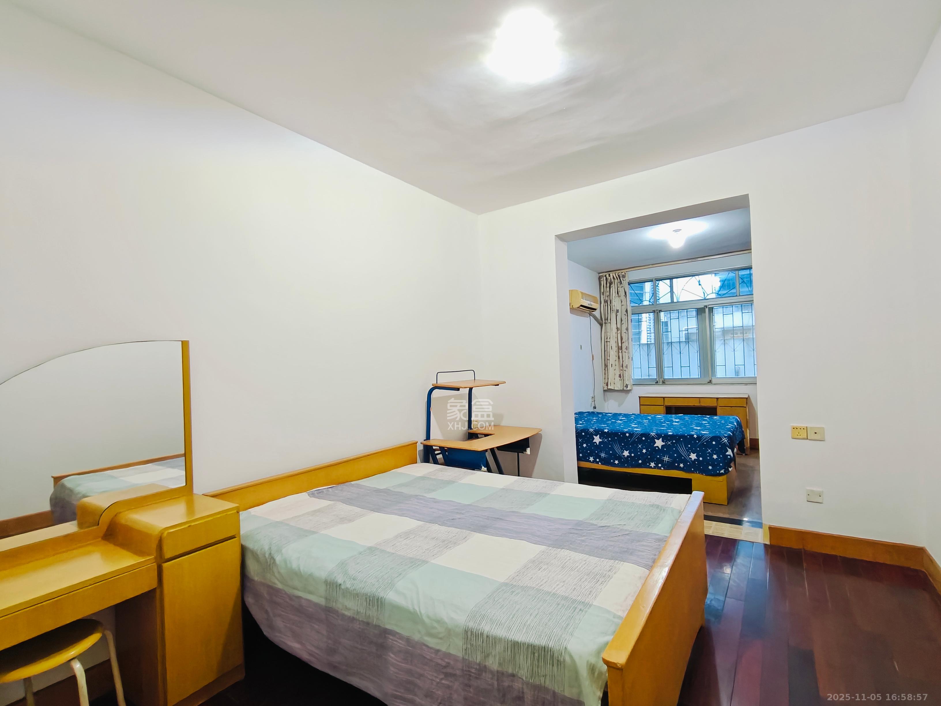 液化石油气公司宿舍 3室1厅1卫 1800.0元/月 液化石油气公司宿舍 3室1厅1卫 1800.0元/月室内图