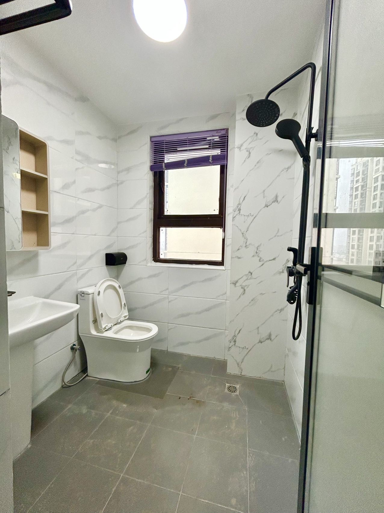 新琼雅苑  2室2厅1卫    83.0万客厅