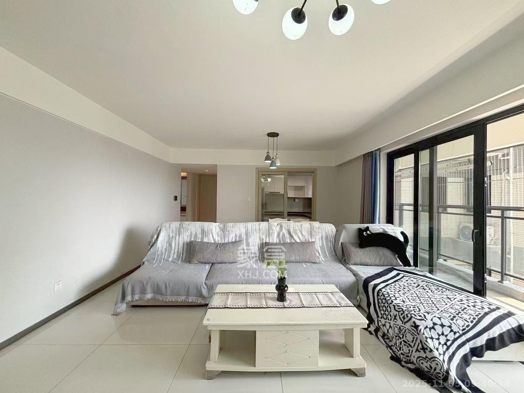 时代年华  3室2厅1卫    2099.0元/月室内图