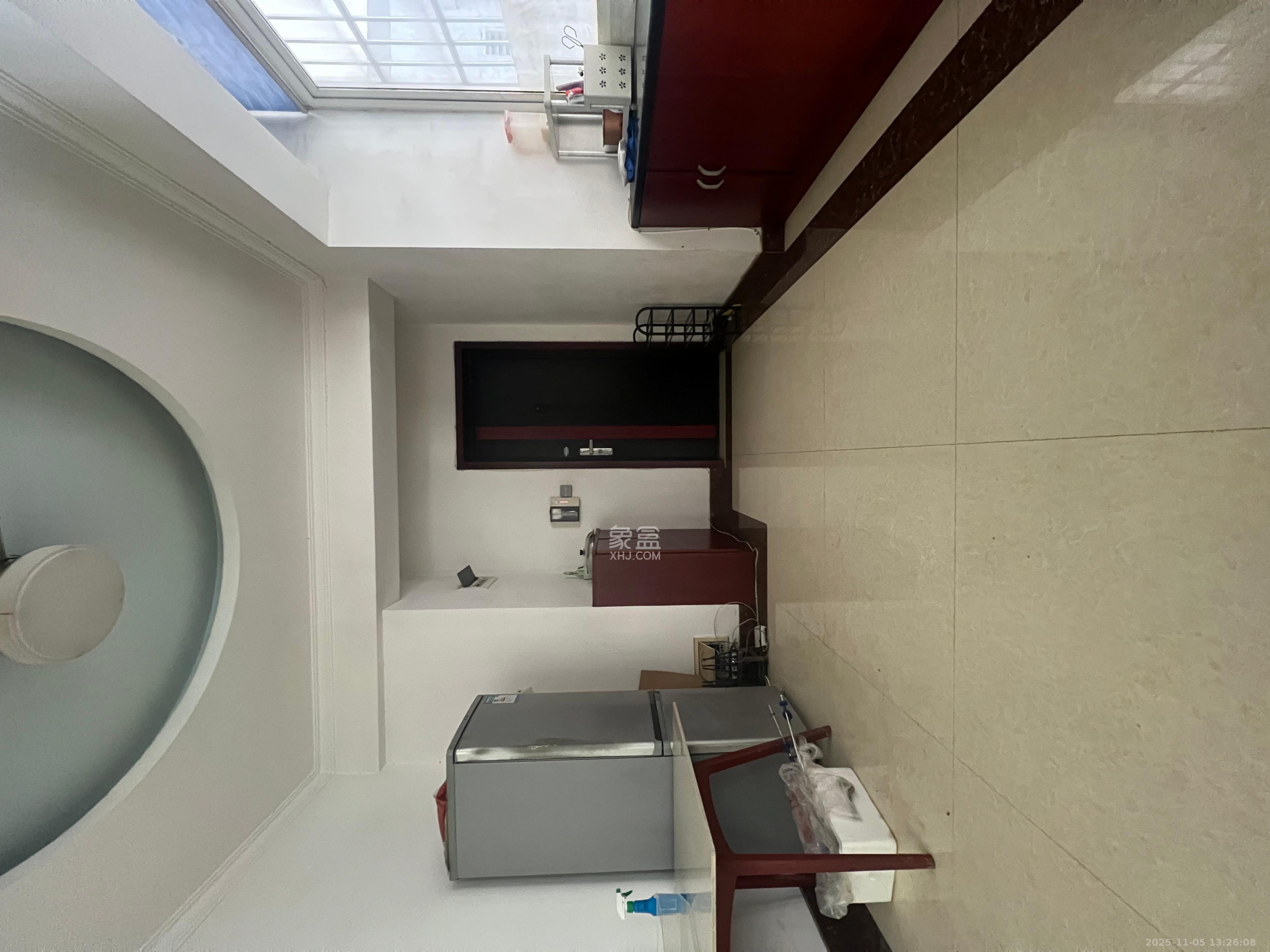 未来现代城  2室2厅1卫    1800.0元/月室内图