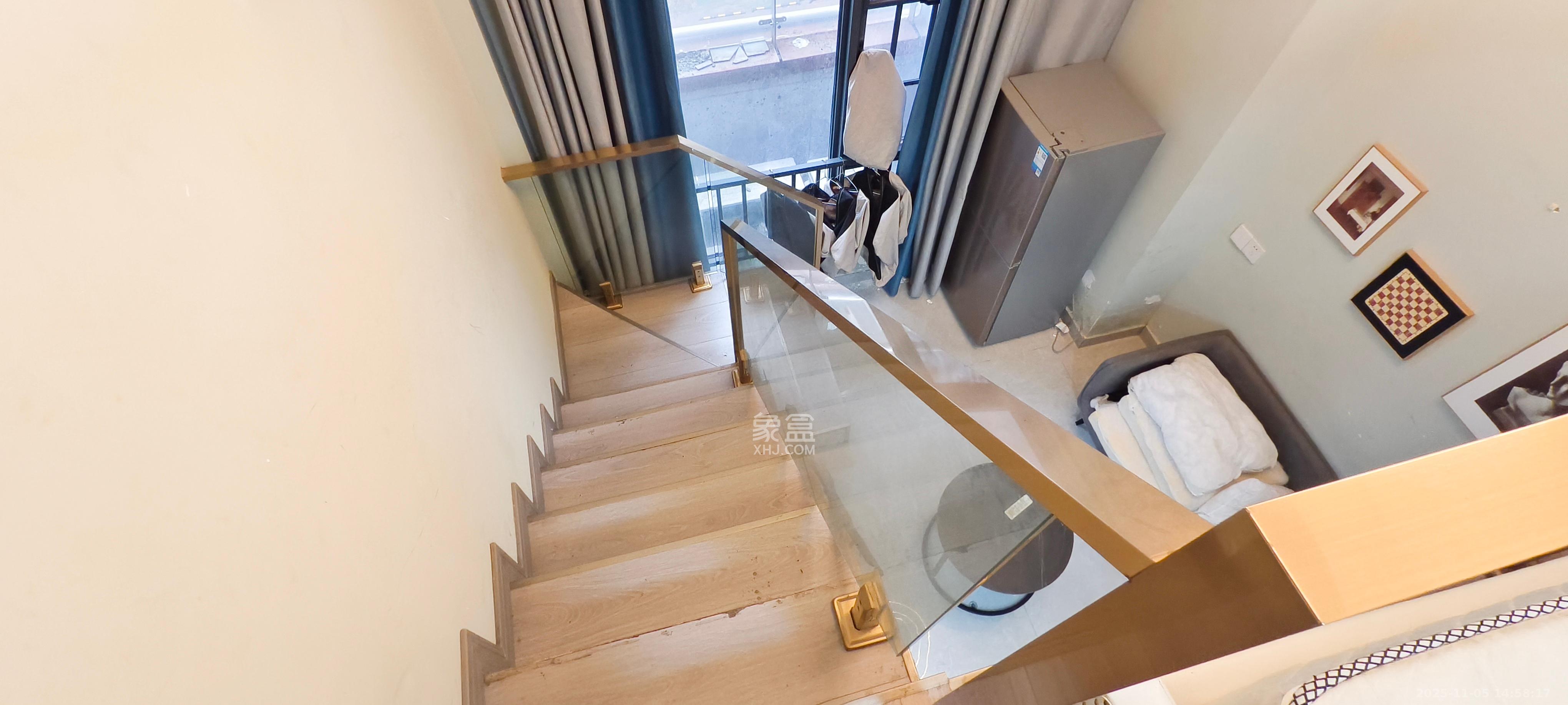 力高凤凰新天  1室1厅1卫    1800.0元/月室内图