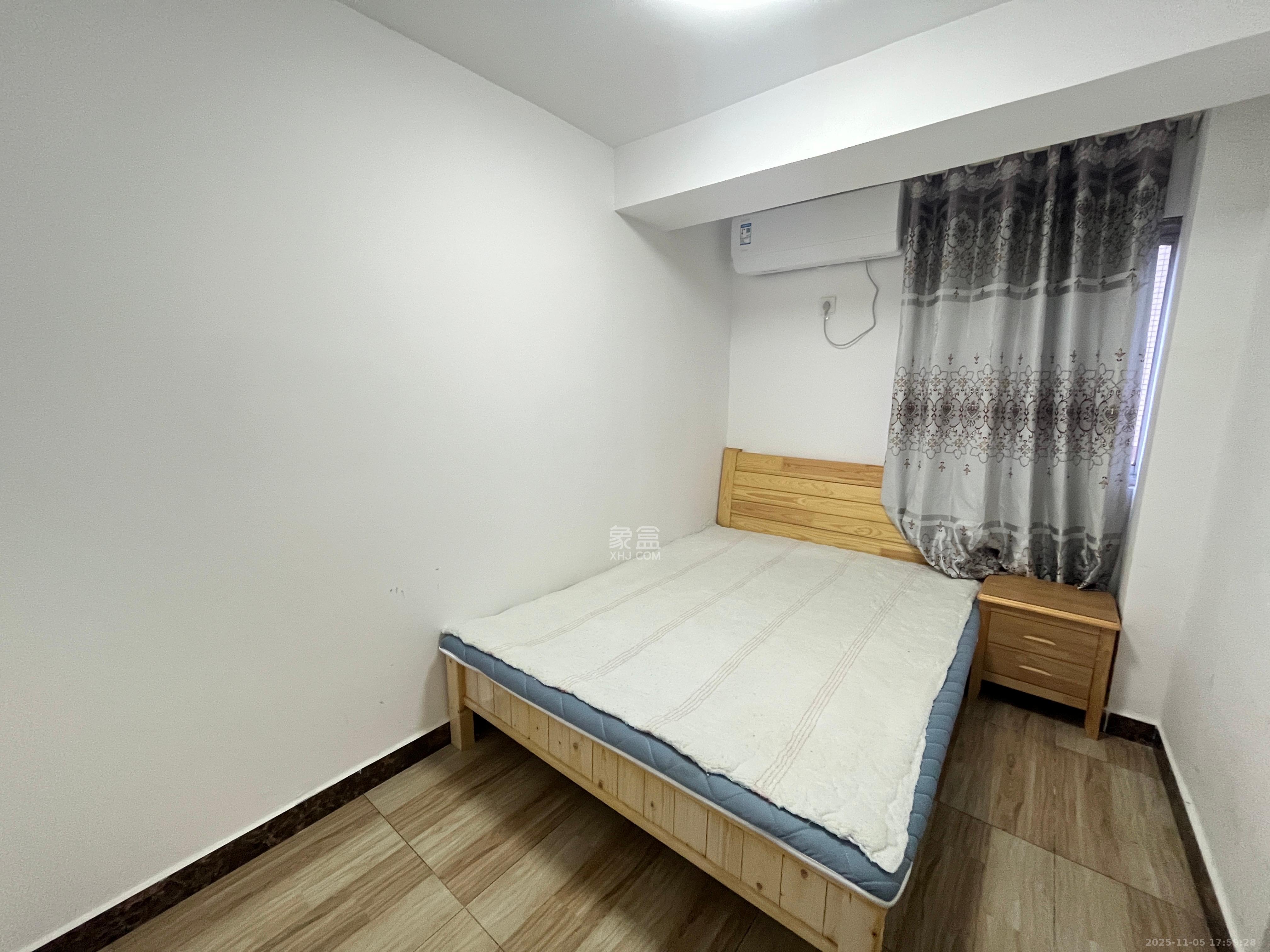 宏景名厦  3室1厅2卫    2600.0元/月室内图