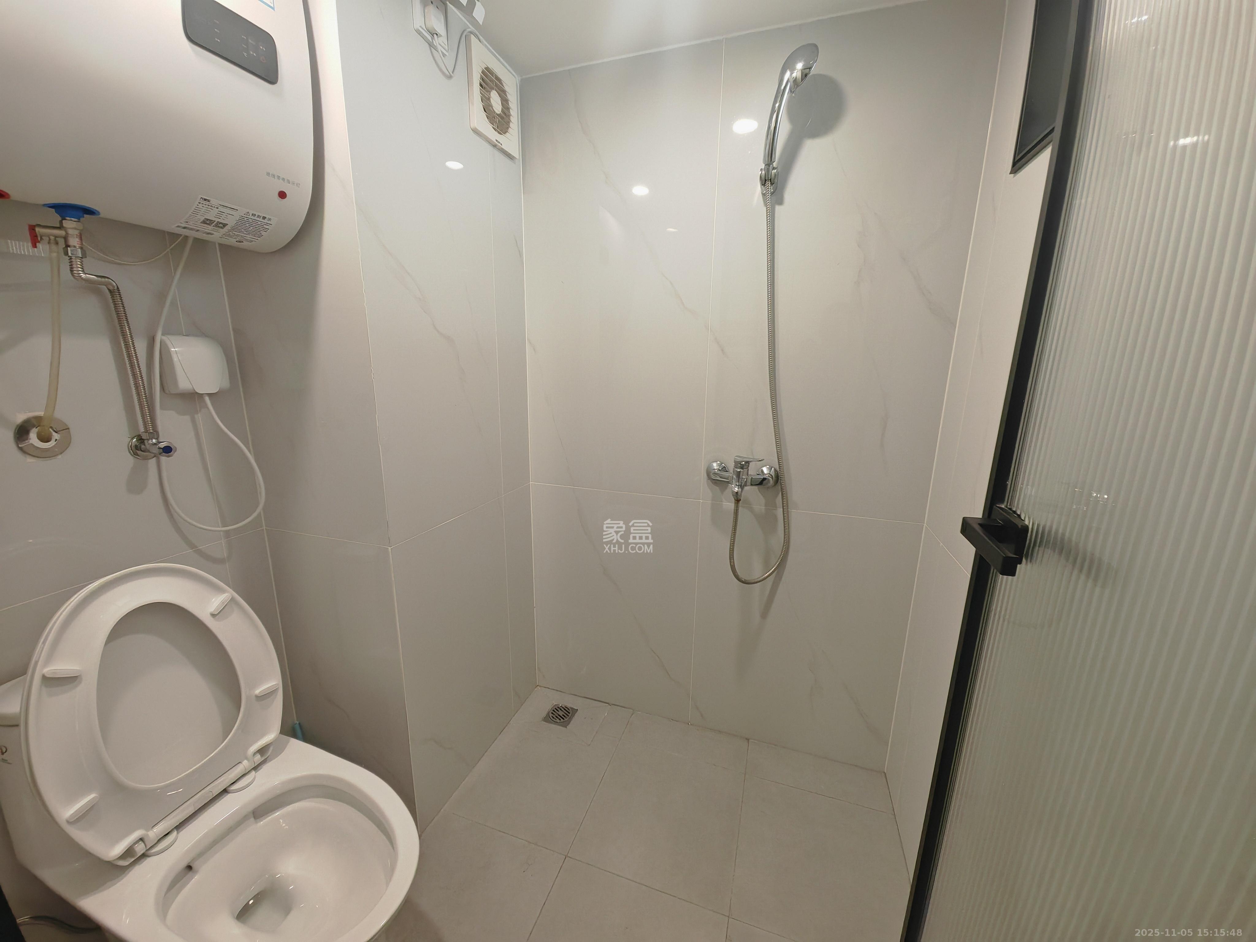 京武浪琴山三期(京武中心) 2室1厅1卫 3500.0元/月 京武浪琴山三期(京武中心) 2室1厅1卫 3500.0元/月室内图