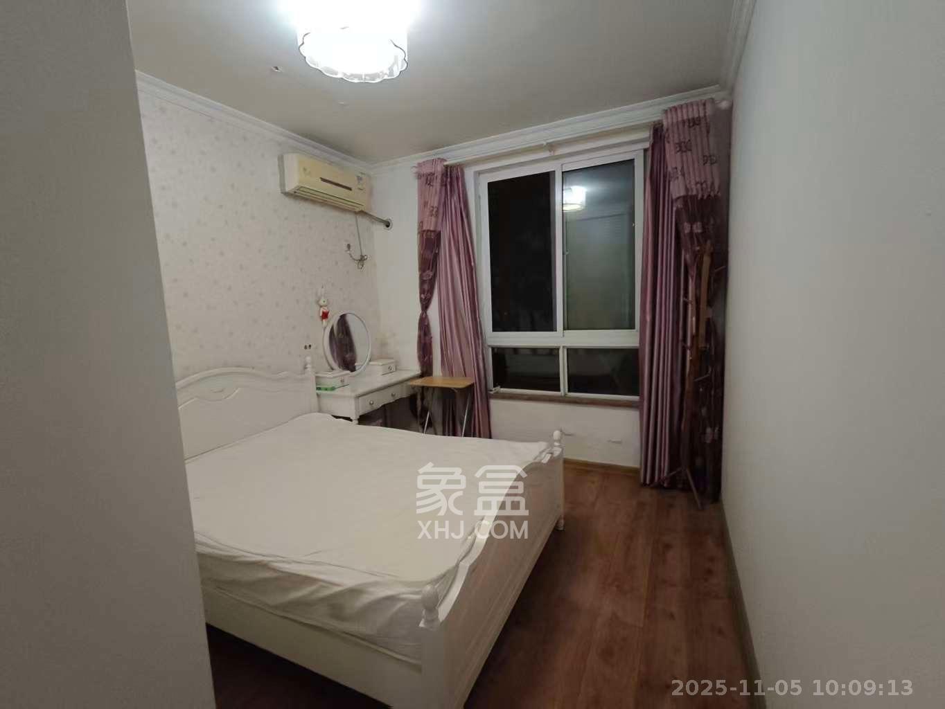 山水湾 1室2厅1卫 1500.0元/月 山水湾 1室2厅1卫 1500.0元/月室内图