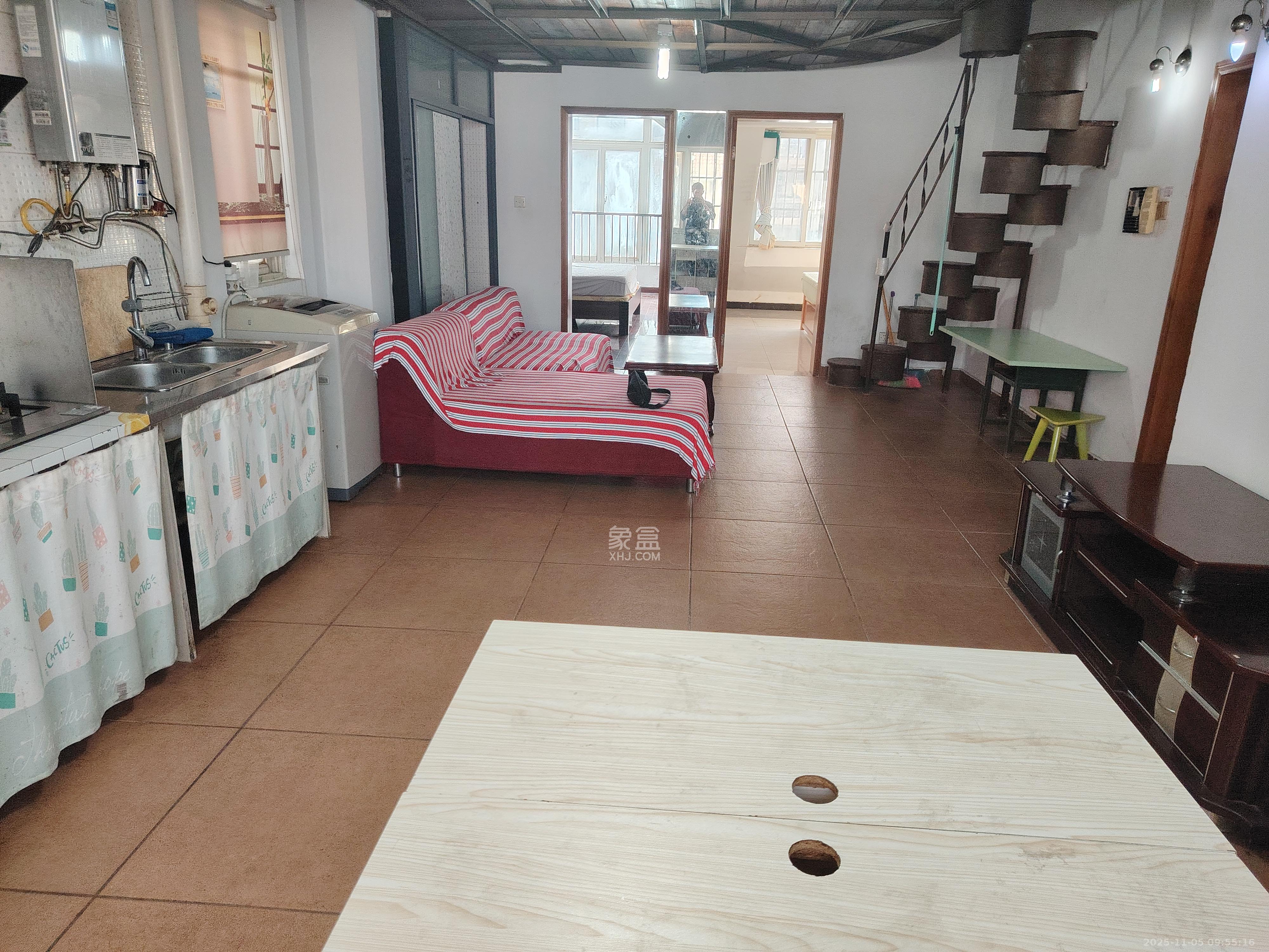 东南雅苑  2室1厅1卫    1500.0元/月