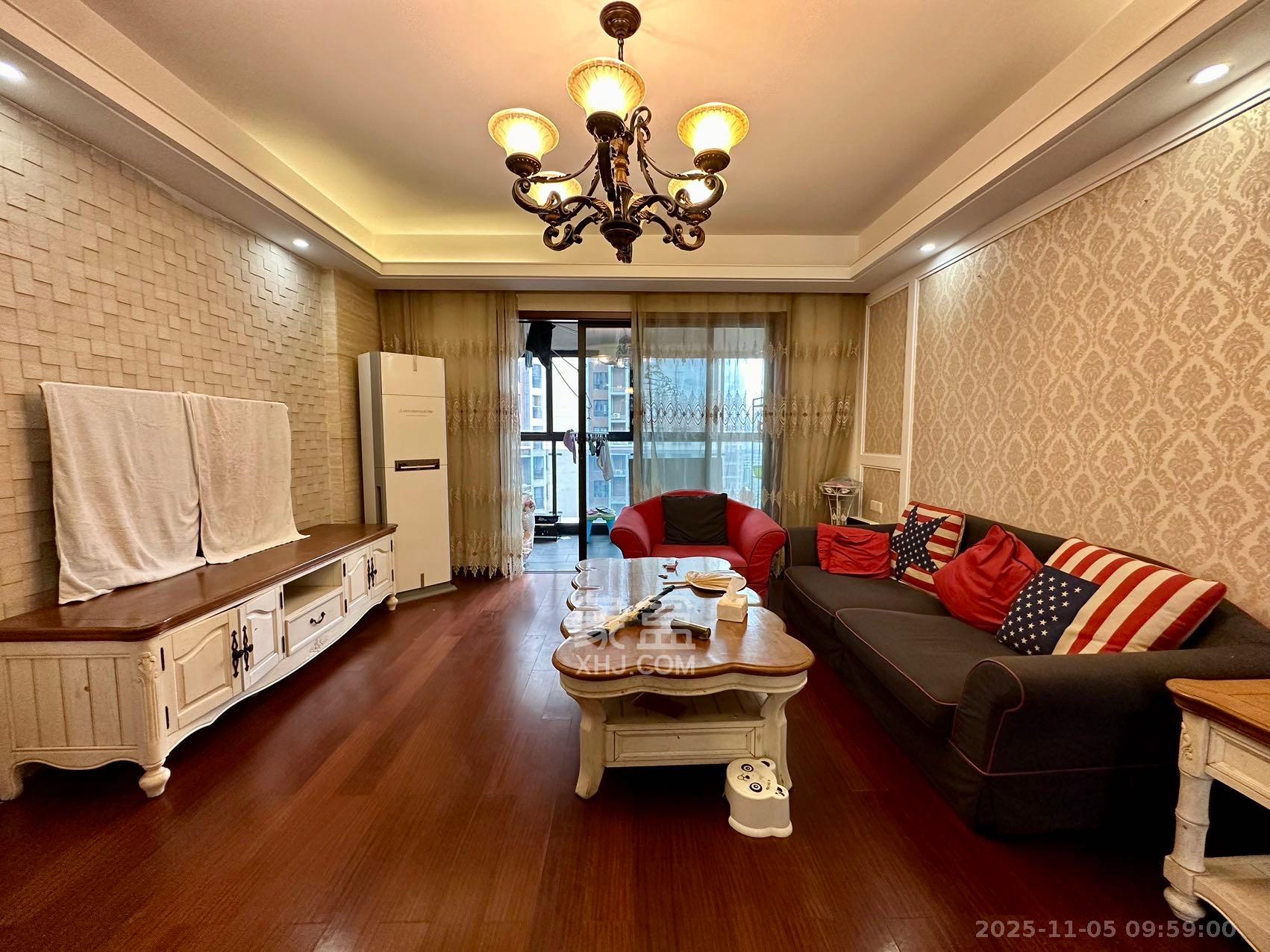 达美D6区  4室2厅2卫    2800.0元/月室内图