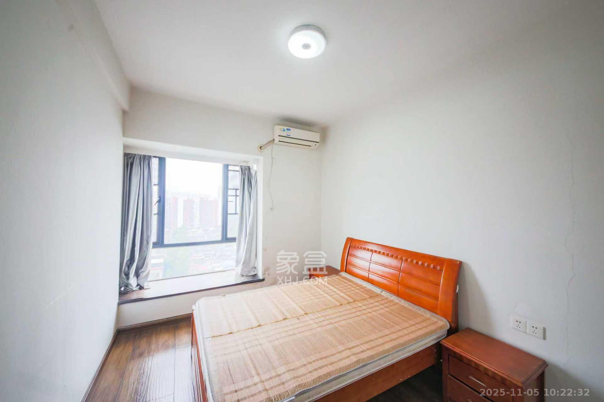 梦网景园  1室2厅2卫    3200.0元/月室内图