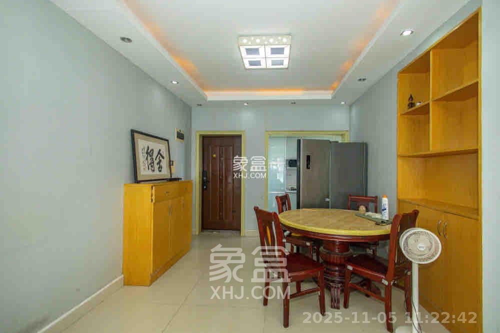 紫晶城  3室2厅1卫    1800.0元/月室内图