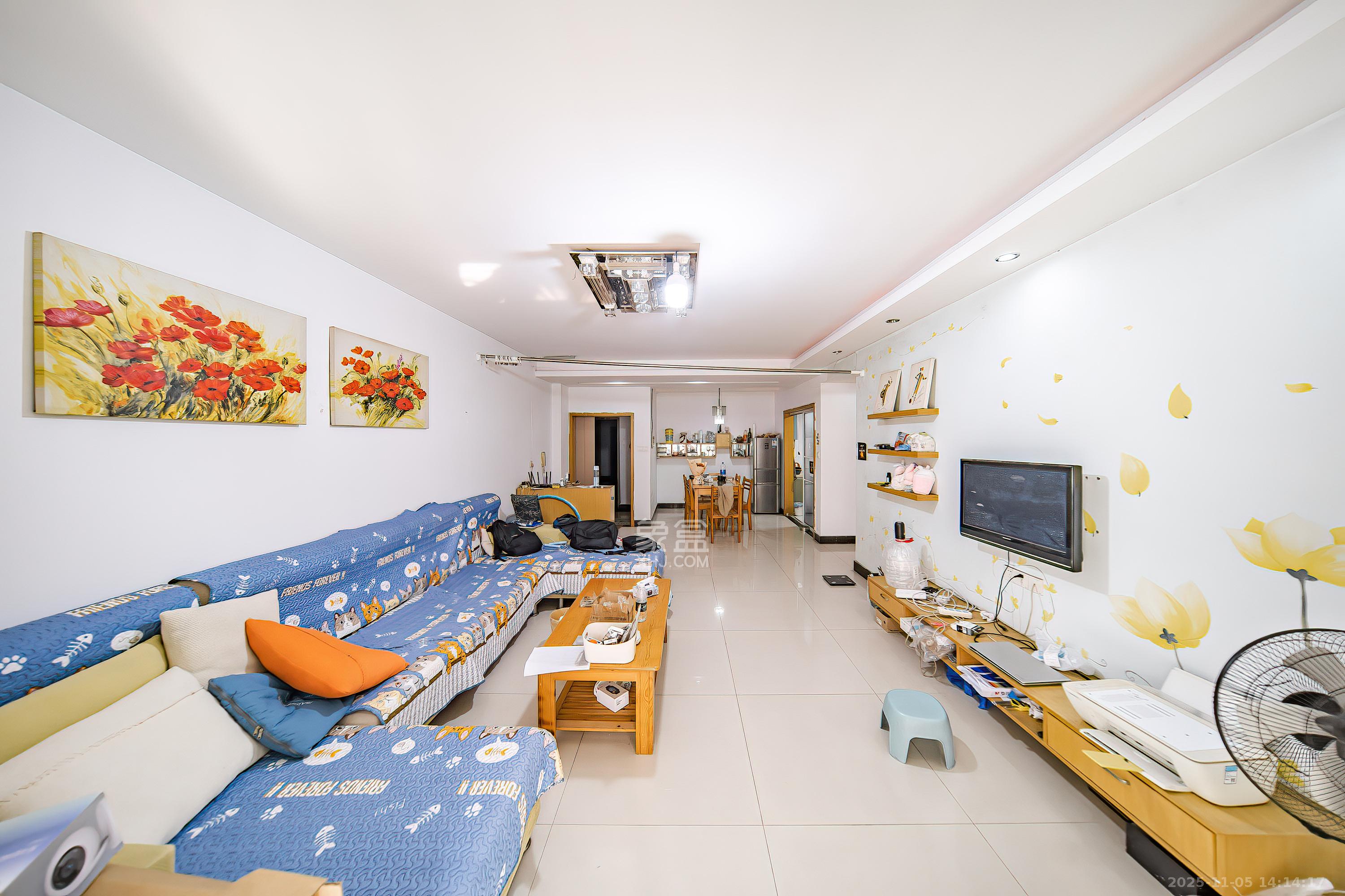 佳阳悦景馨都 2室1厅1卫 65.0万 佳阳悦景馨都 2室1厅1卫 65.0万客厅