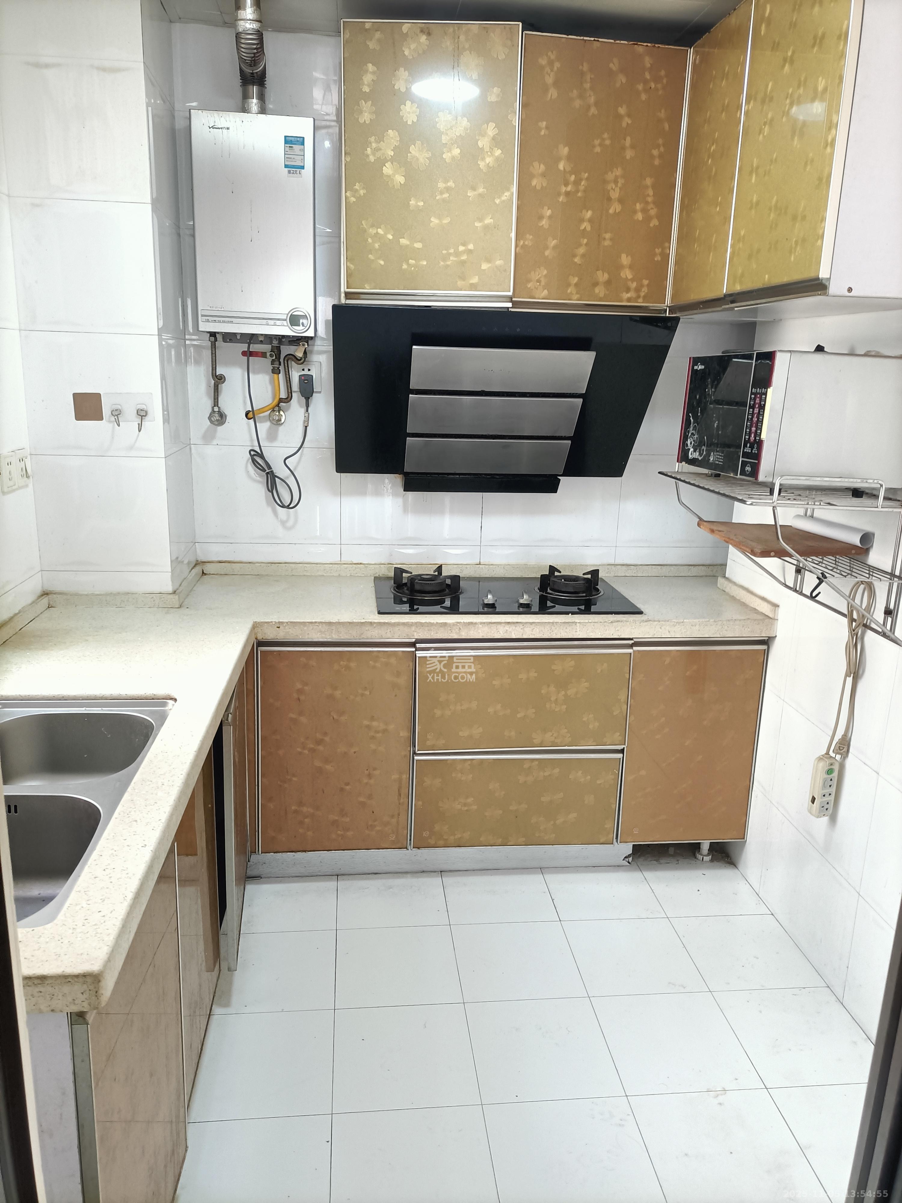 天骄福邸  2室1厅1卫    2600.0元/月室内图