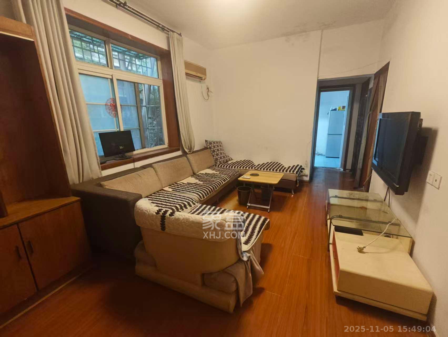 百纺大院宿舍 2室1厅1卫 1550.0元/月 百纺大院宿舍 2室1厅1卫 1550.0元/月室内图