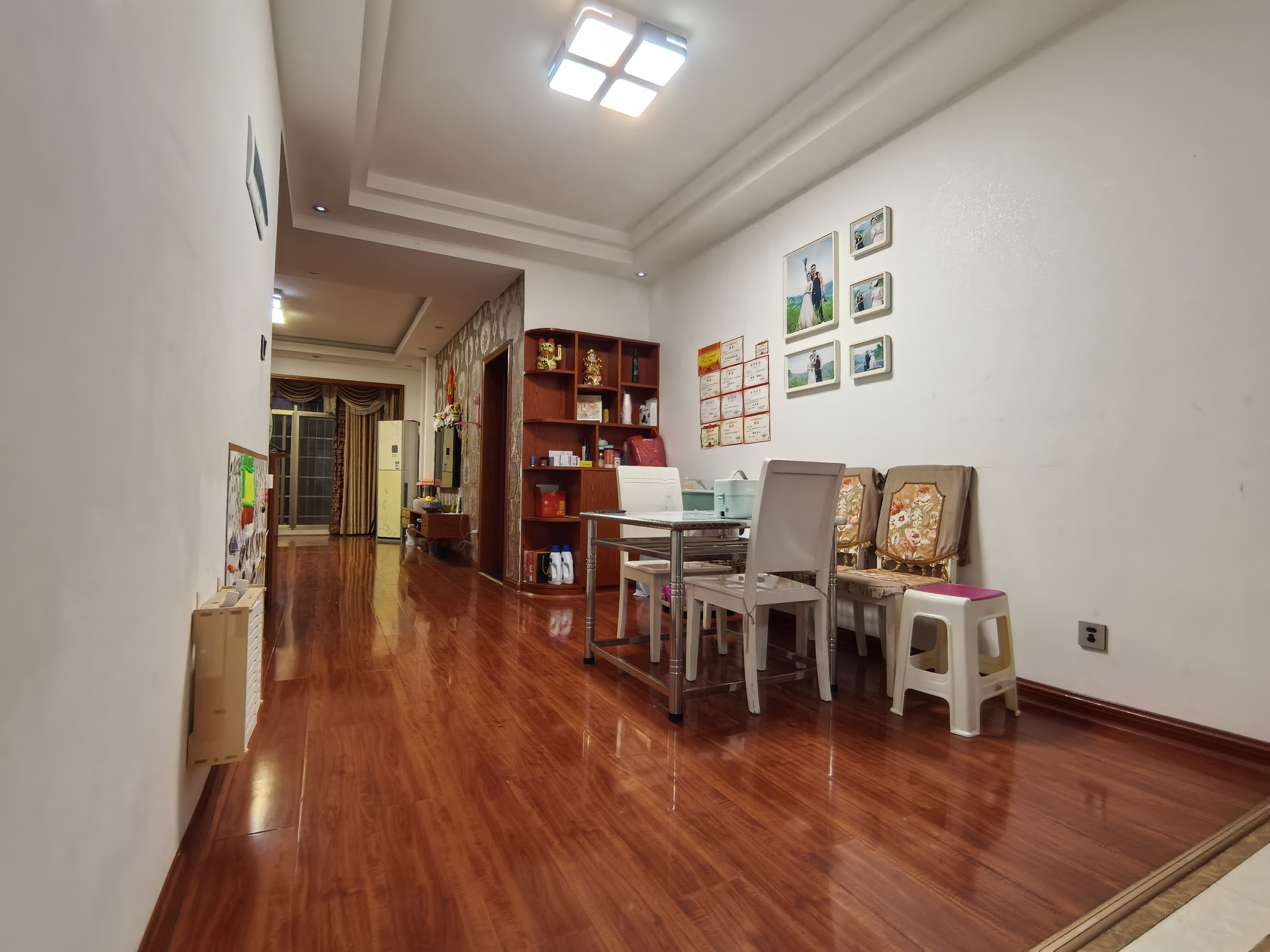 盛世华庭 1室0厅0卫 53.8万 盛世华庭 1室0厅0卫 53.8万客厅