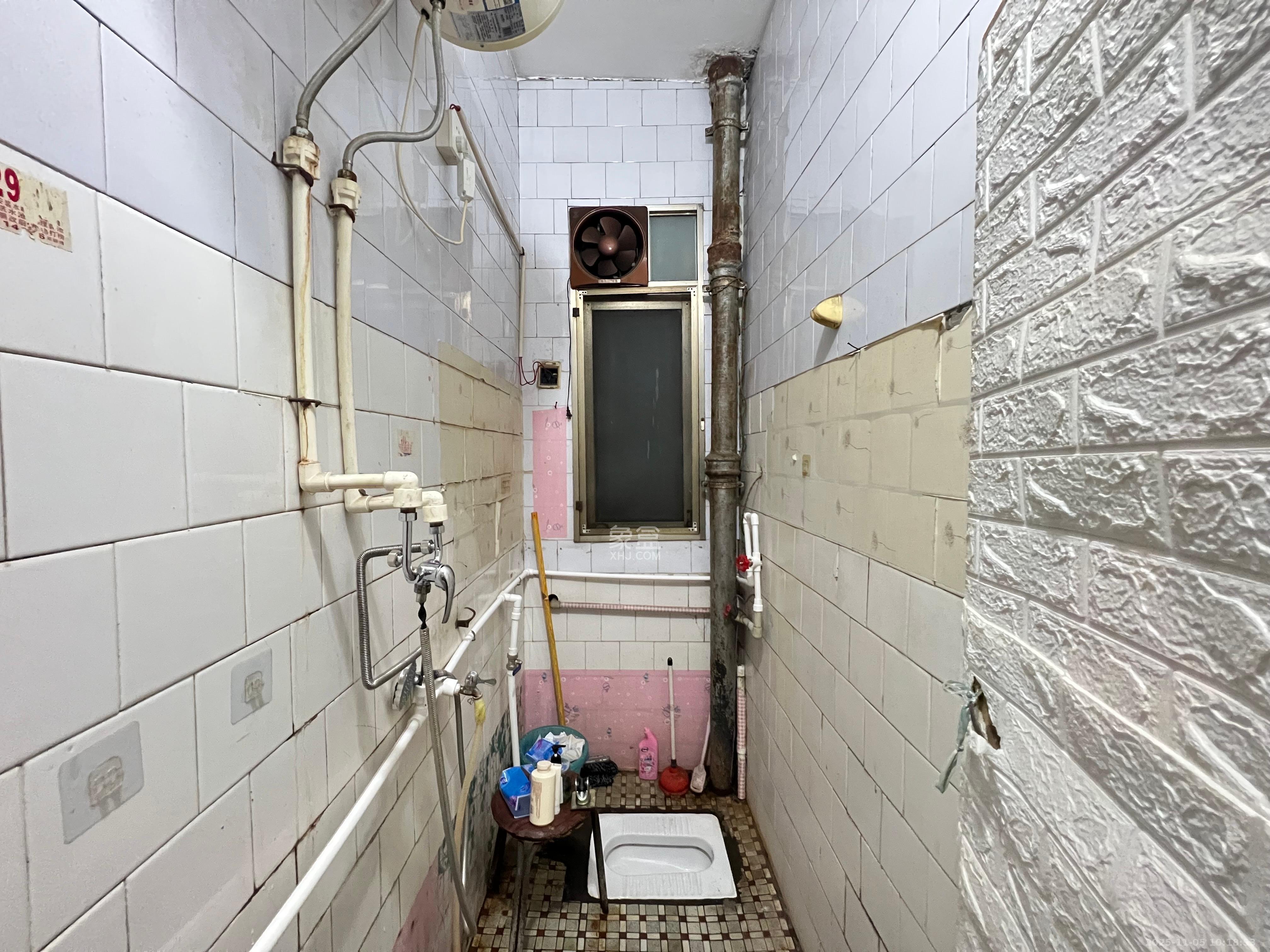 燕兴宿舍  1室1厅1卫    1100.0元/月室内图