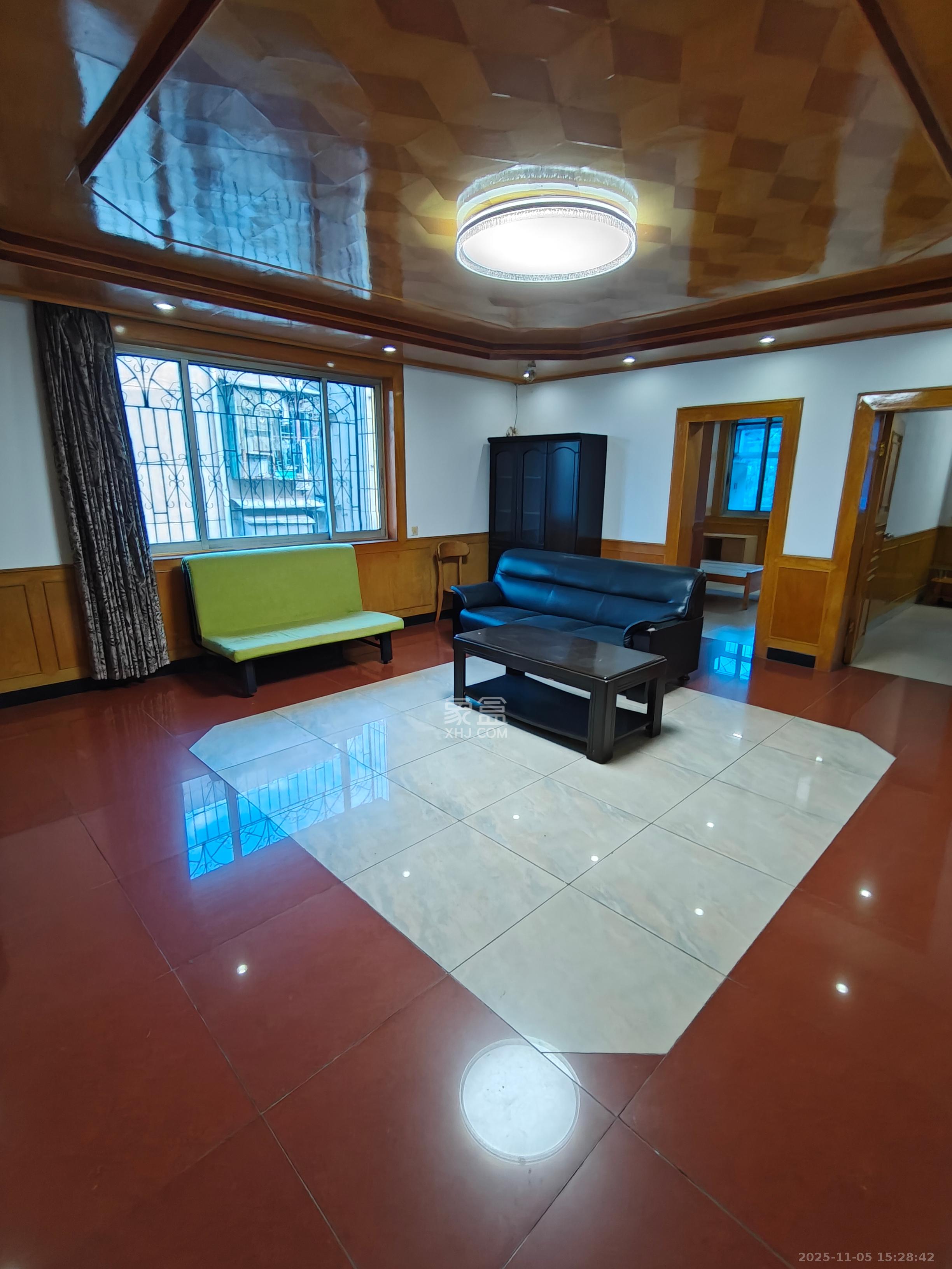 建安小区 3室2厅1卫 1550.0元/月 建安小区 3室2厅1卫 1550.0元/月室内图