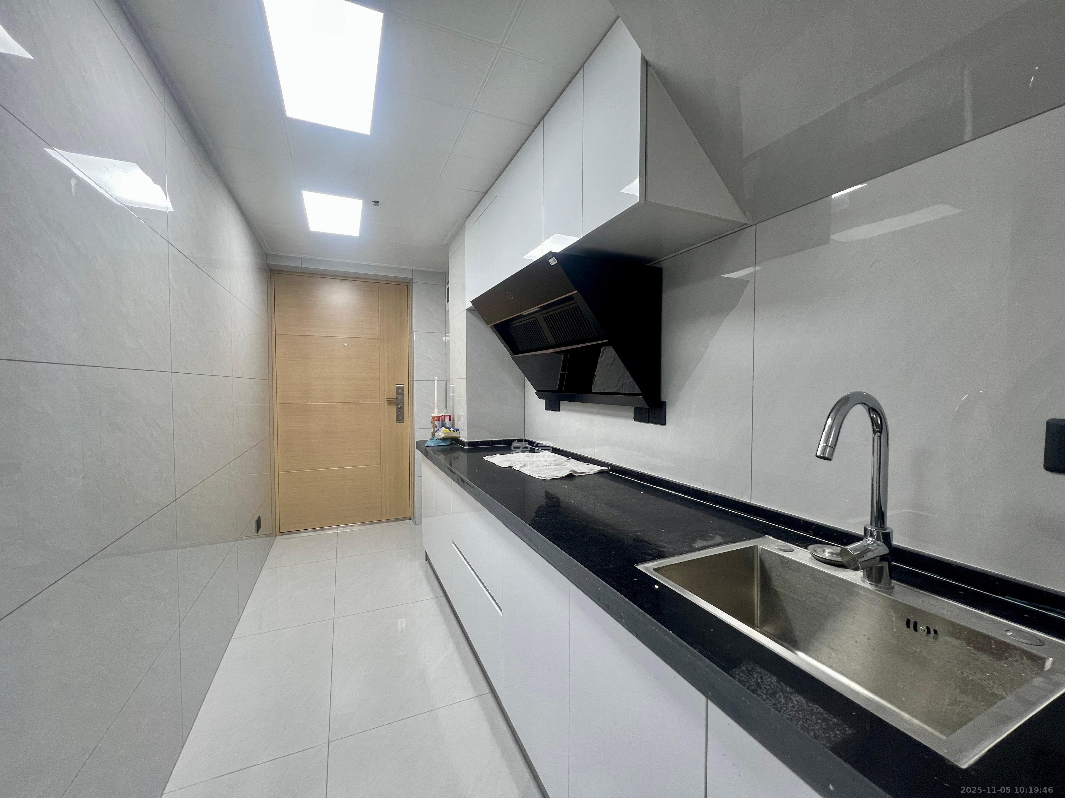 旭辉雨花郡  1室1厅1卫    2650.0元/月室内图