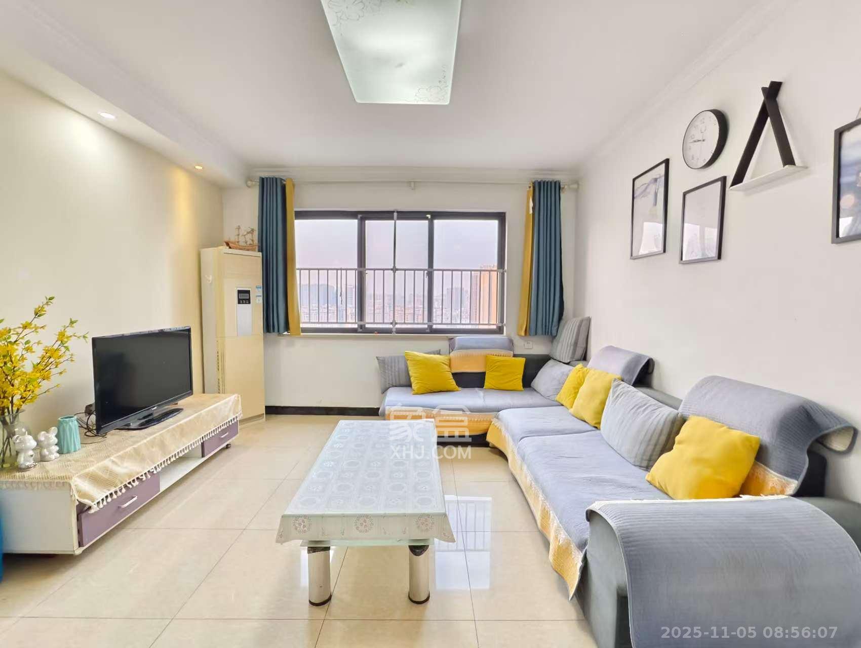 麓江春  2室2厅1卫    2700.0元/月