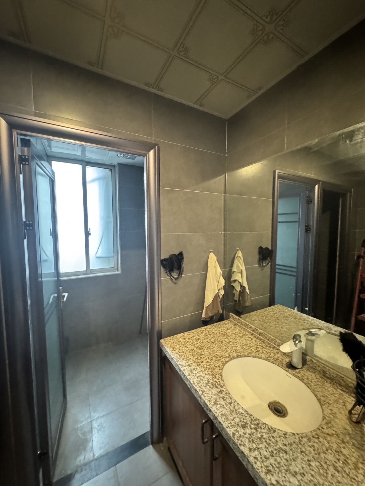 仁济新村  5室2厅2卫    3200.0元/月室内图