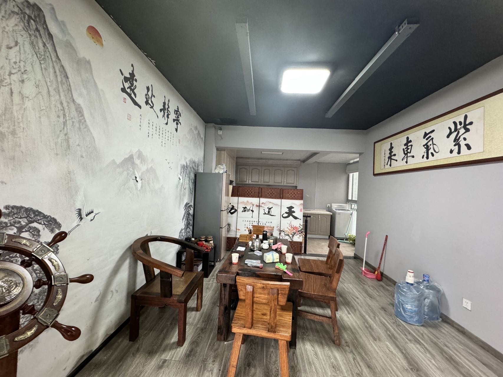 仁济新村 5室2厅2卫 3200.0元/月 仁济新村 5室2厅2卫 3200.0元/月室内图