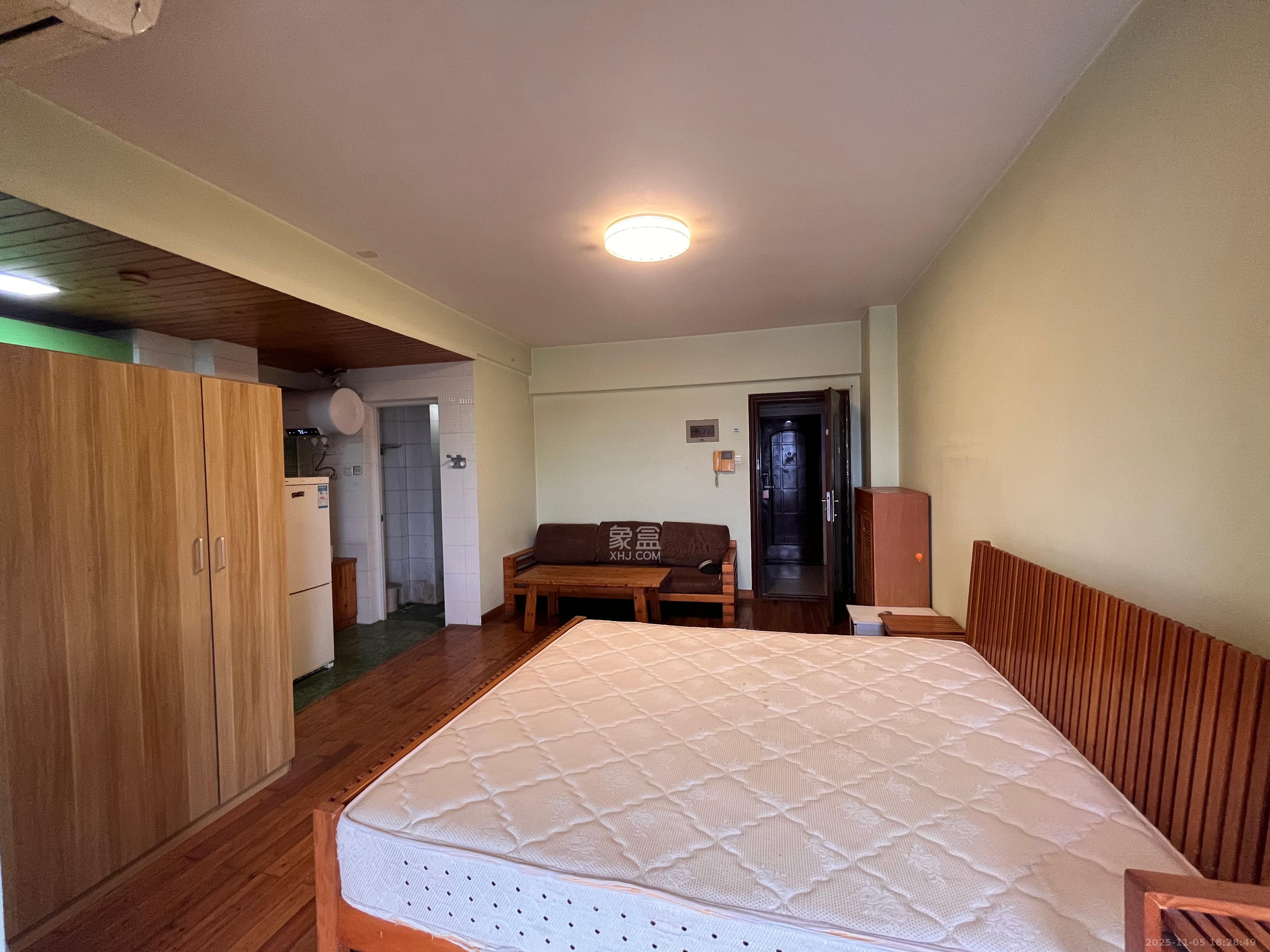 上东印象 1室1厅1卫 1300.0元/月 上东印象 1室1厅1卫 1300.0元/月室内图