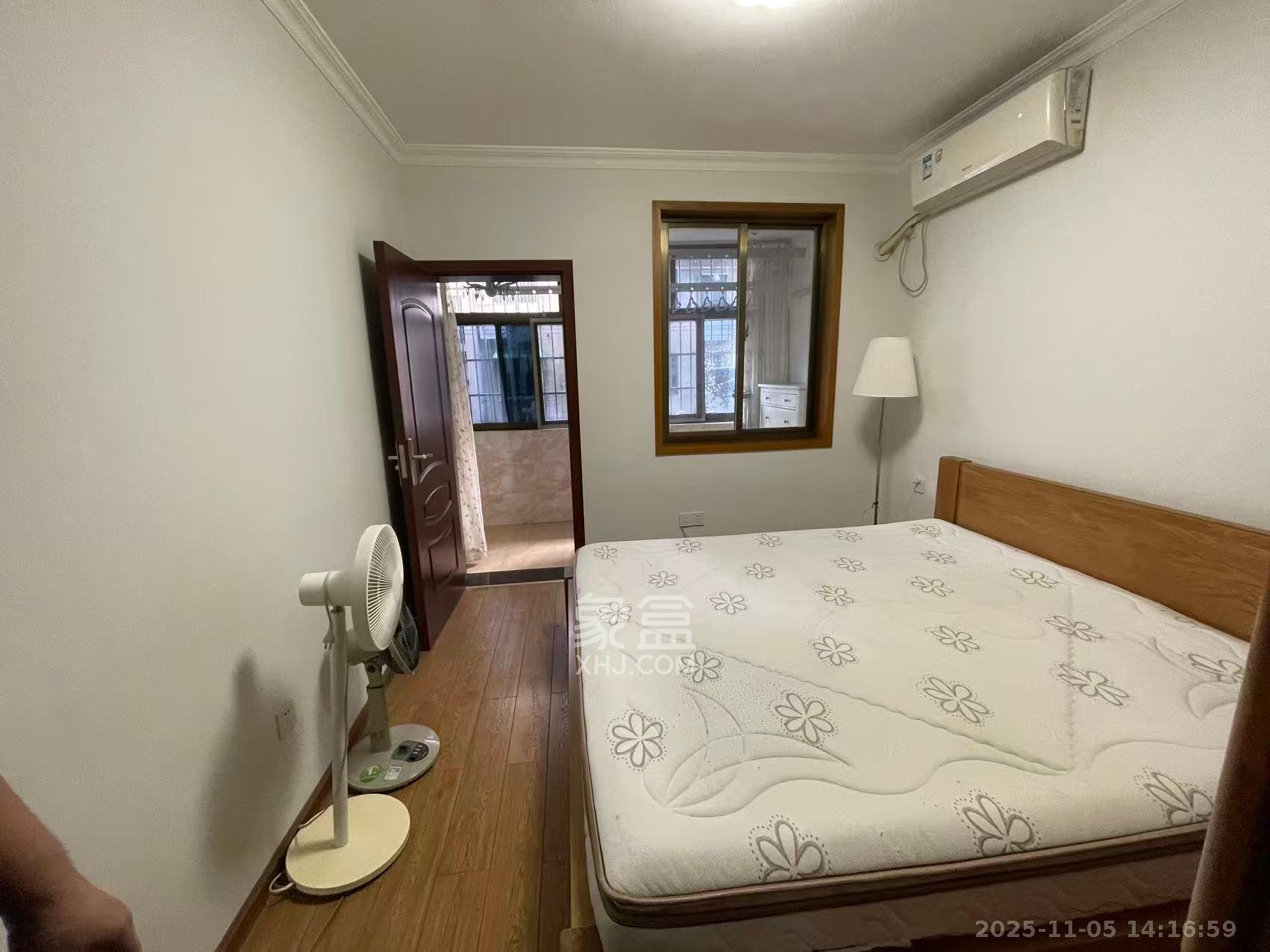 红旗区五片 2室1厅1卫 2200.0元/月 红旗区五片 2室1厅1卫 2200.0元/月室内图