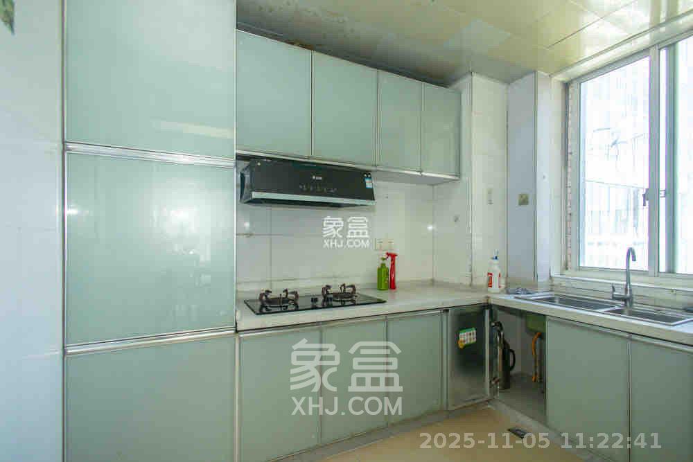 紫晶城  3室2厅1卫    1800.0元/月室内图