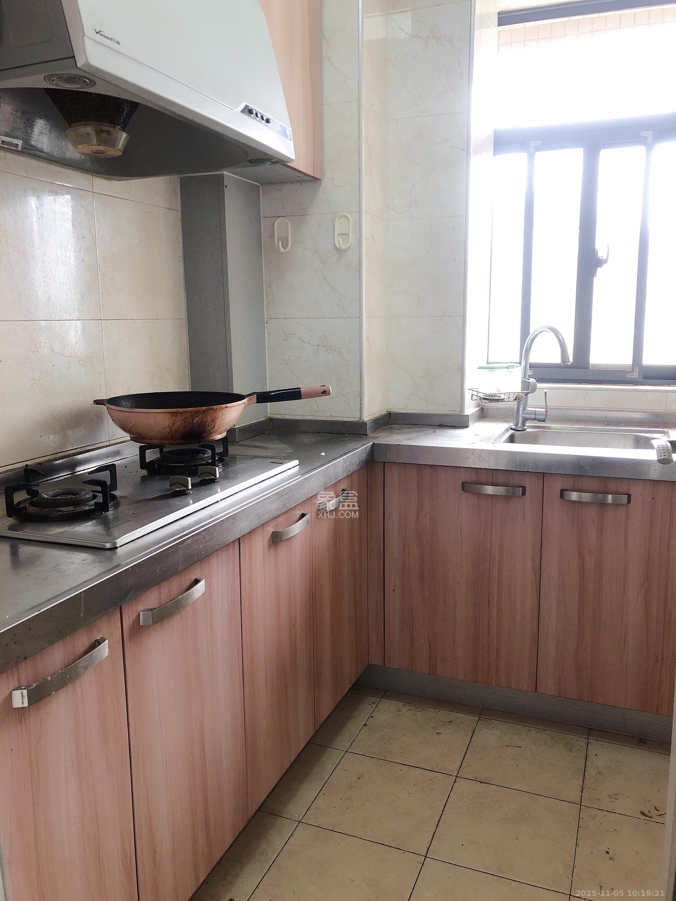 上峰苑（兰亭玥岛）  2室2厅1卫    2000.0元/月室内图