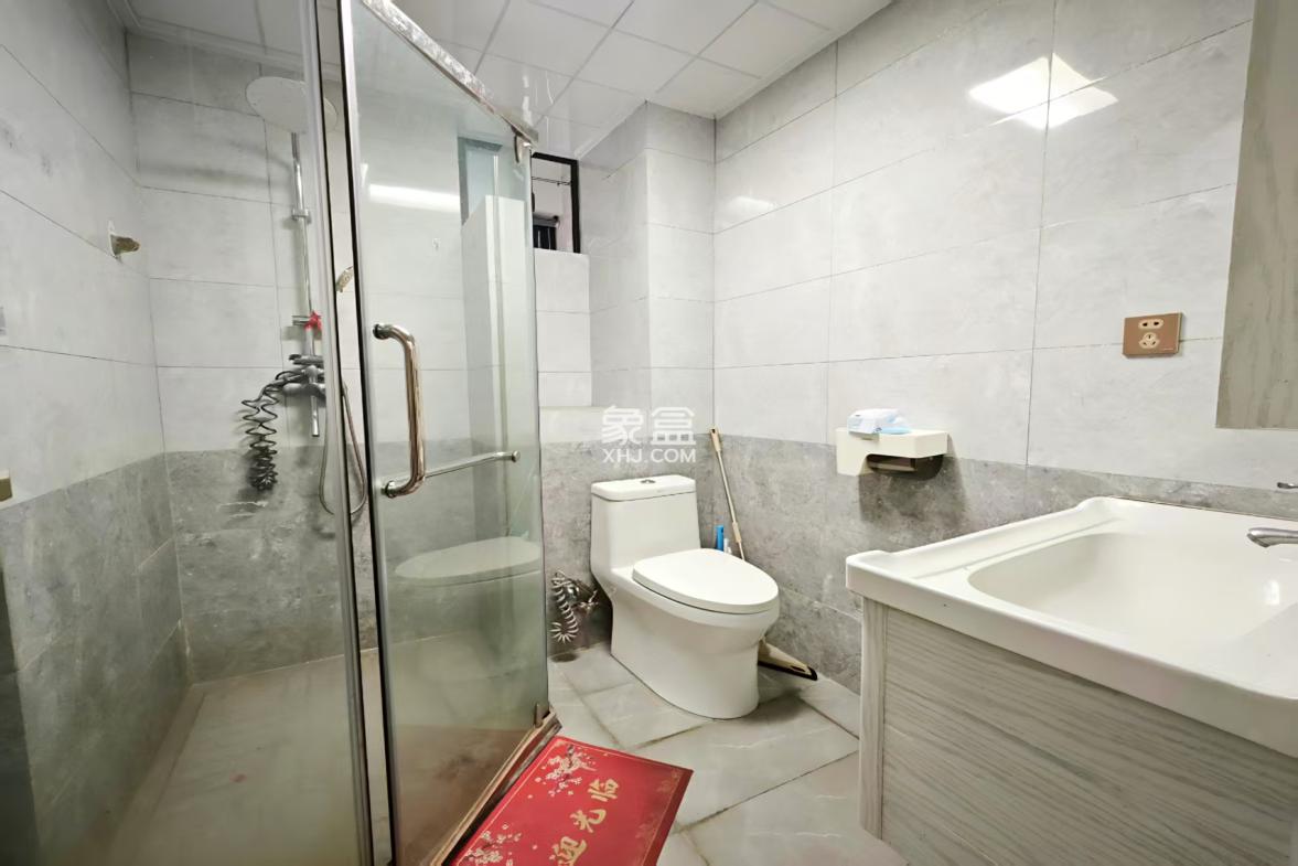 海口广播电视台宿舍(迎宾大道6号) 3室2厅1卫 2500.0元/月 海口广播电视台宿舍(迎宾大道6号) 3室2厅1卫 2500.0元/月室内图