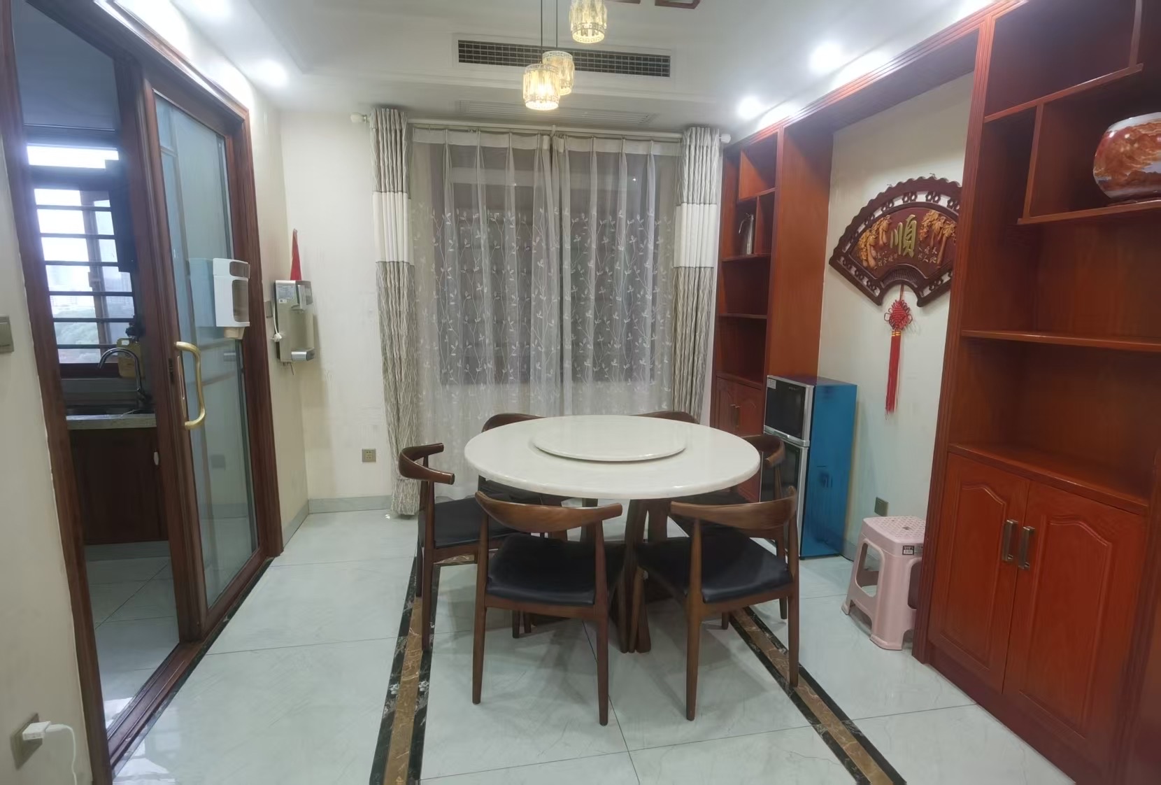 融冠亲城 1室0厅0卫 3200.0元/月 融冠亲城 1室0厅0卫 3200.0元/月室内图