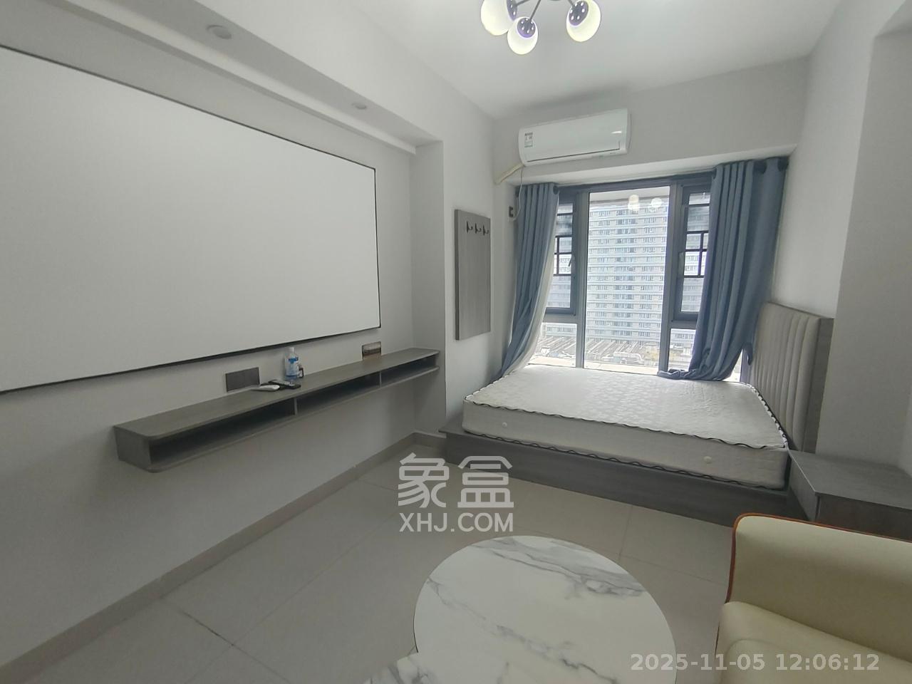 保利天禧EF区  1室1厅1卫    1500.0元/月室内图