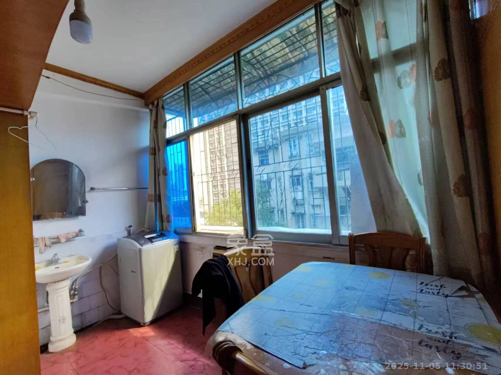 狮子山二片  2室1厅1卫    1000.0元/月室内图