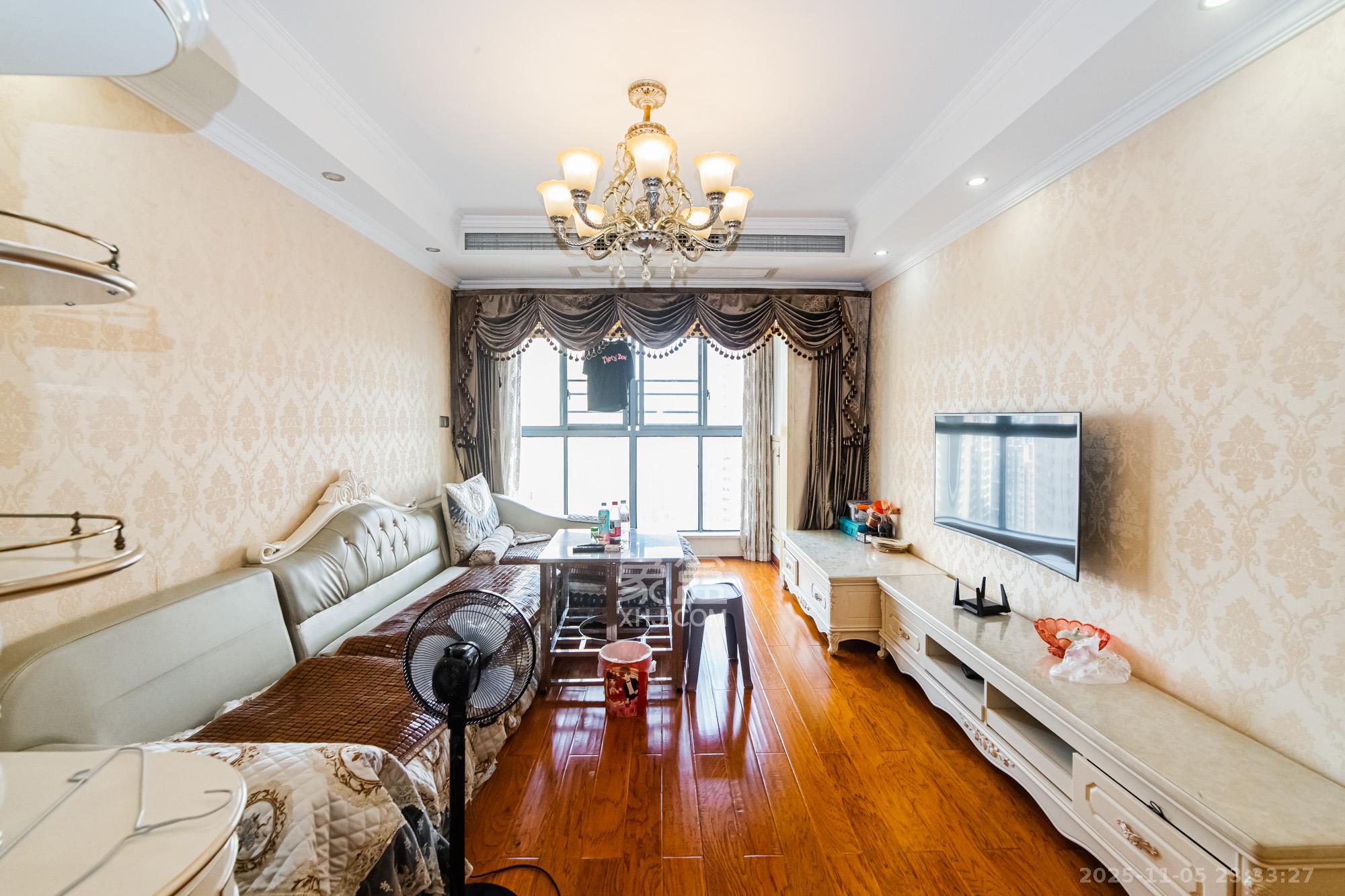 北辰三角洲E3区  3室2厅2卫    145.0万