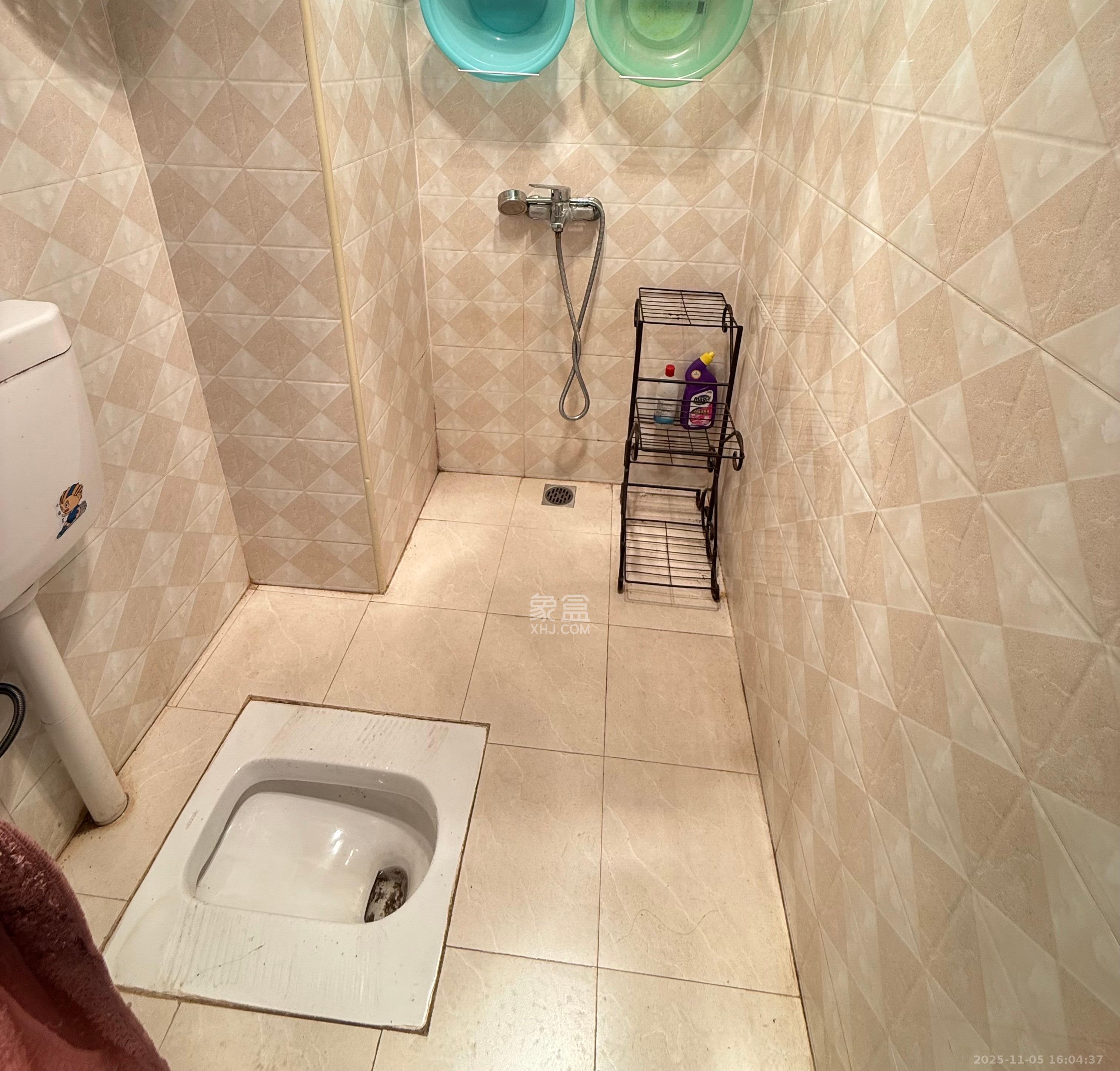 绿地中央广场  1室1厅1卫    1500.0元/月室内图