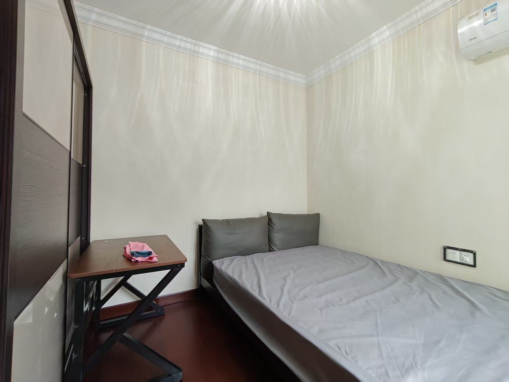 恒大绿洲 2室2厅1卫 1700.0元/月 恒大绿洲 2室2厅1卫 1700.0元/月室内图