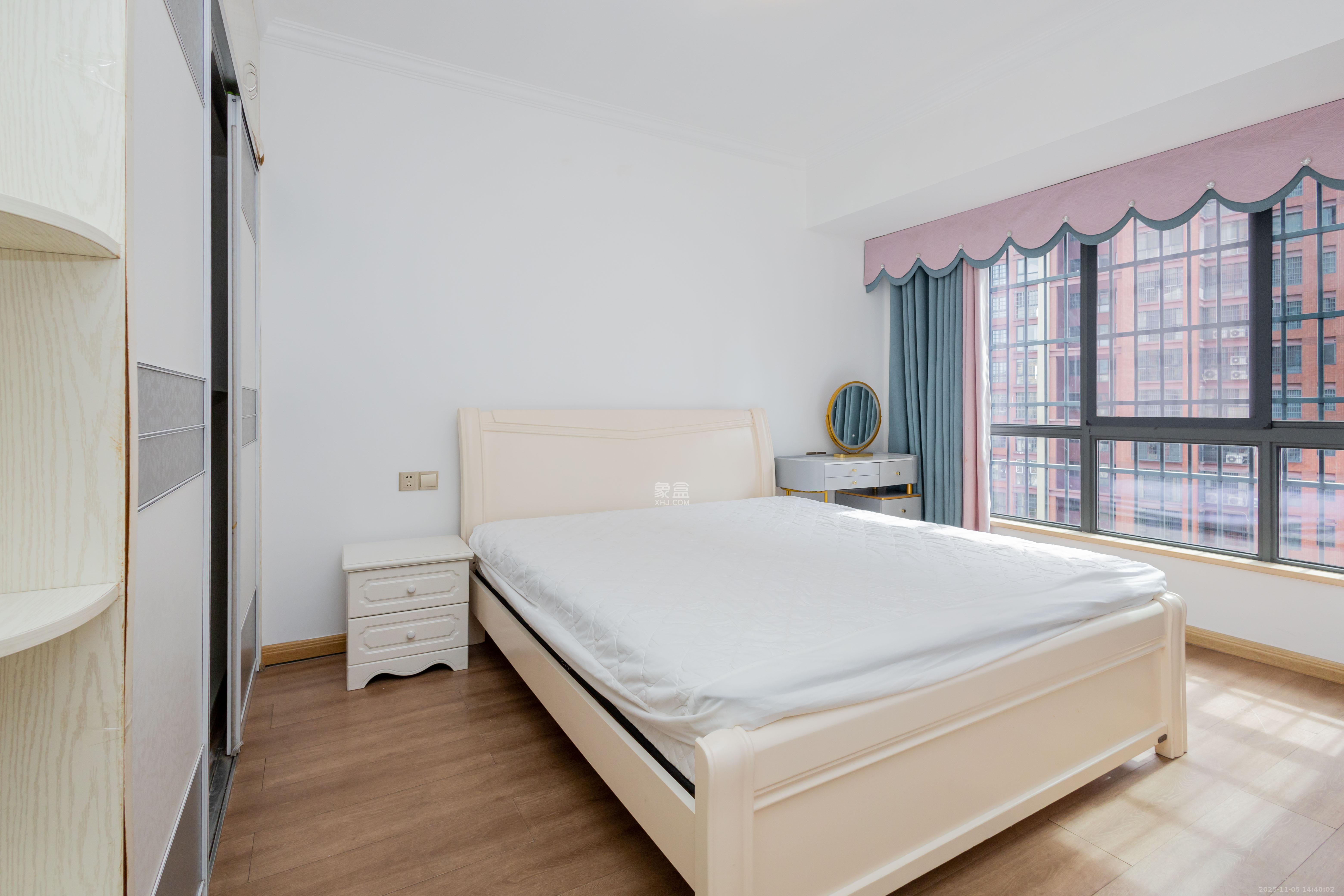 海德公园 4室2厅2卫 93.8万 海德公园 4室2厅2卫 93.8万卧室