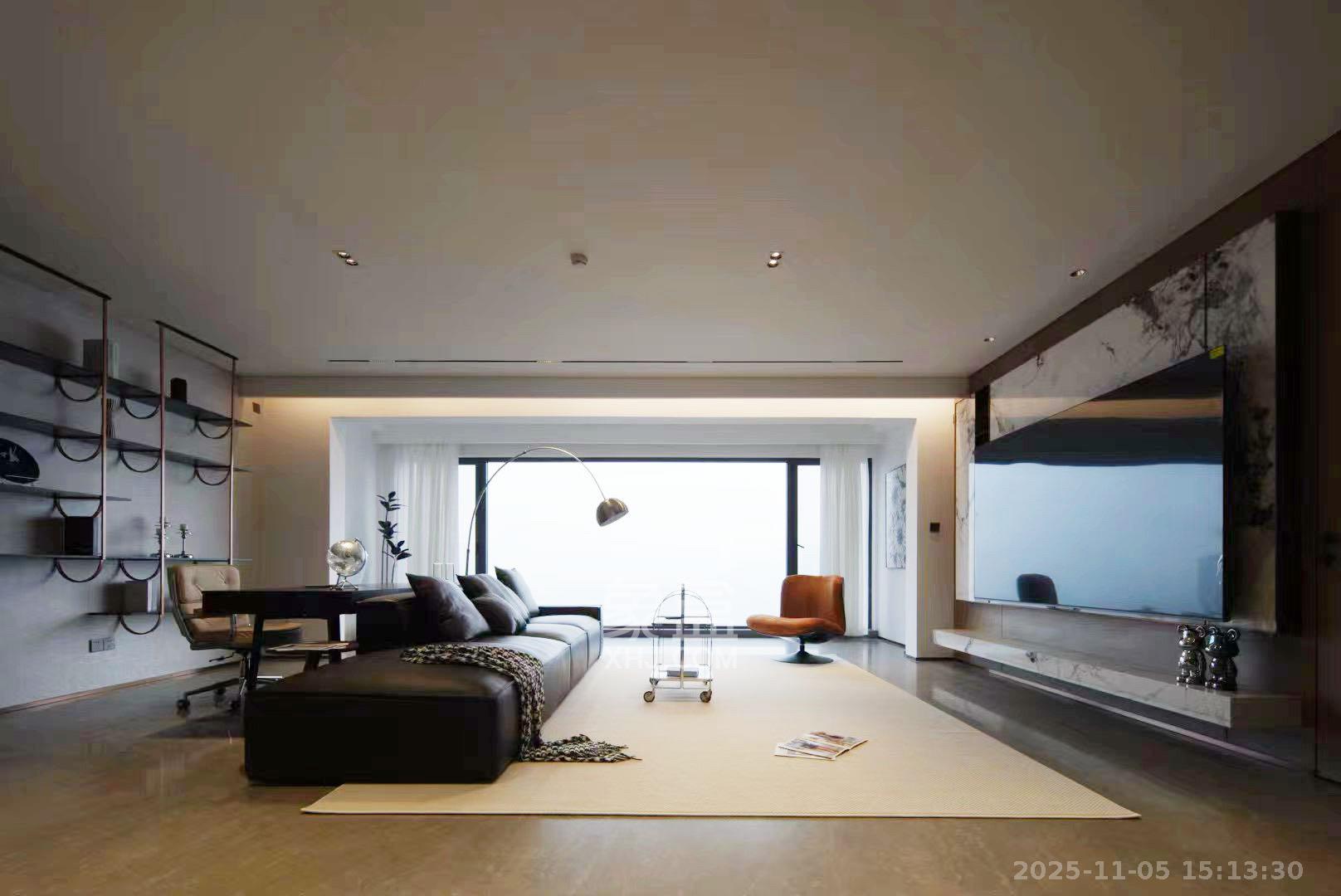 长沙悦府（华润万象城）  3室2厅3卫    13500.0元/月