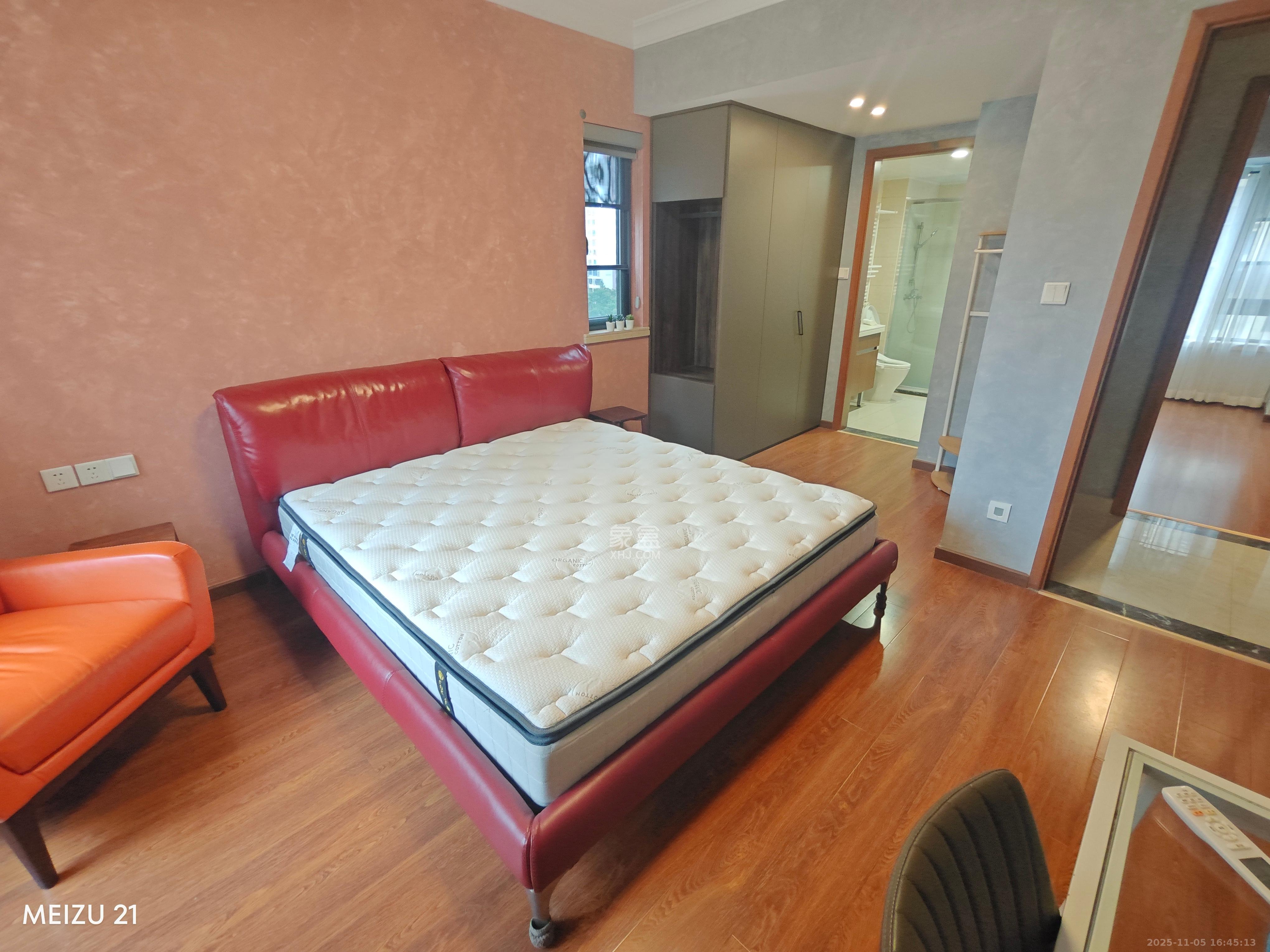 珠江好世界  4室2厅2卫    4000.0元/月室内图