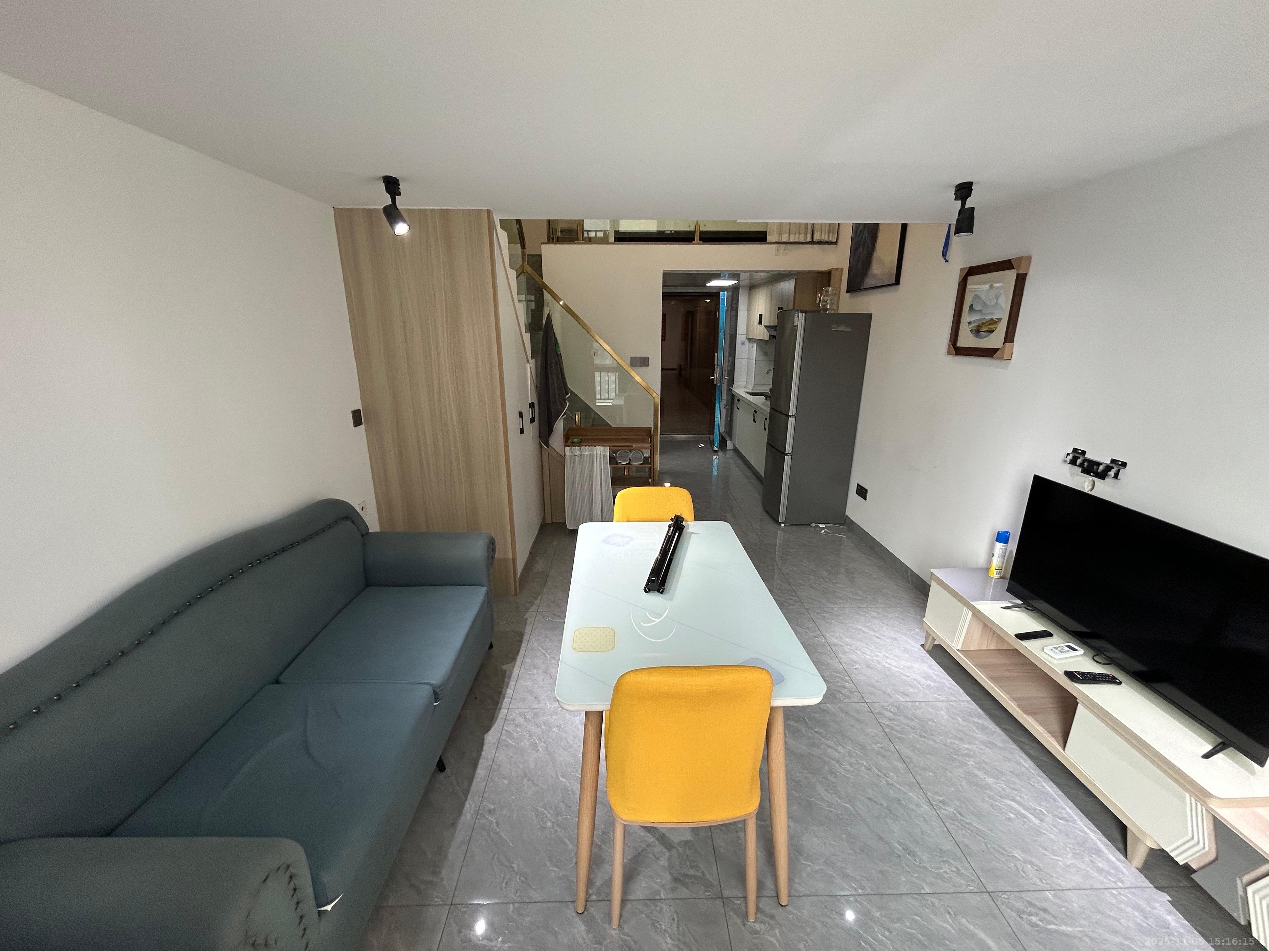 梅溪湖金茂湾  2室1厅1卫    1900.0元/月室内图