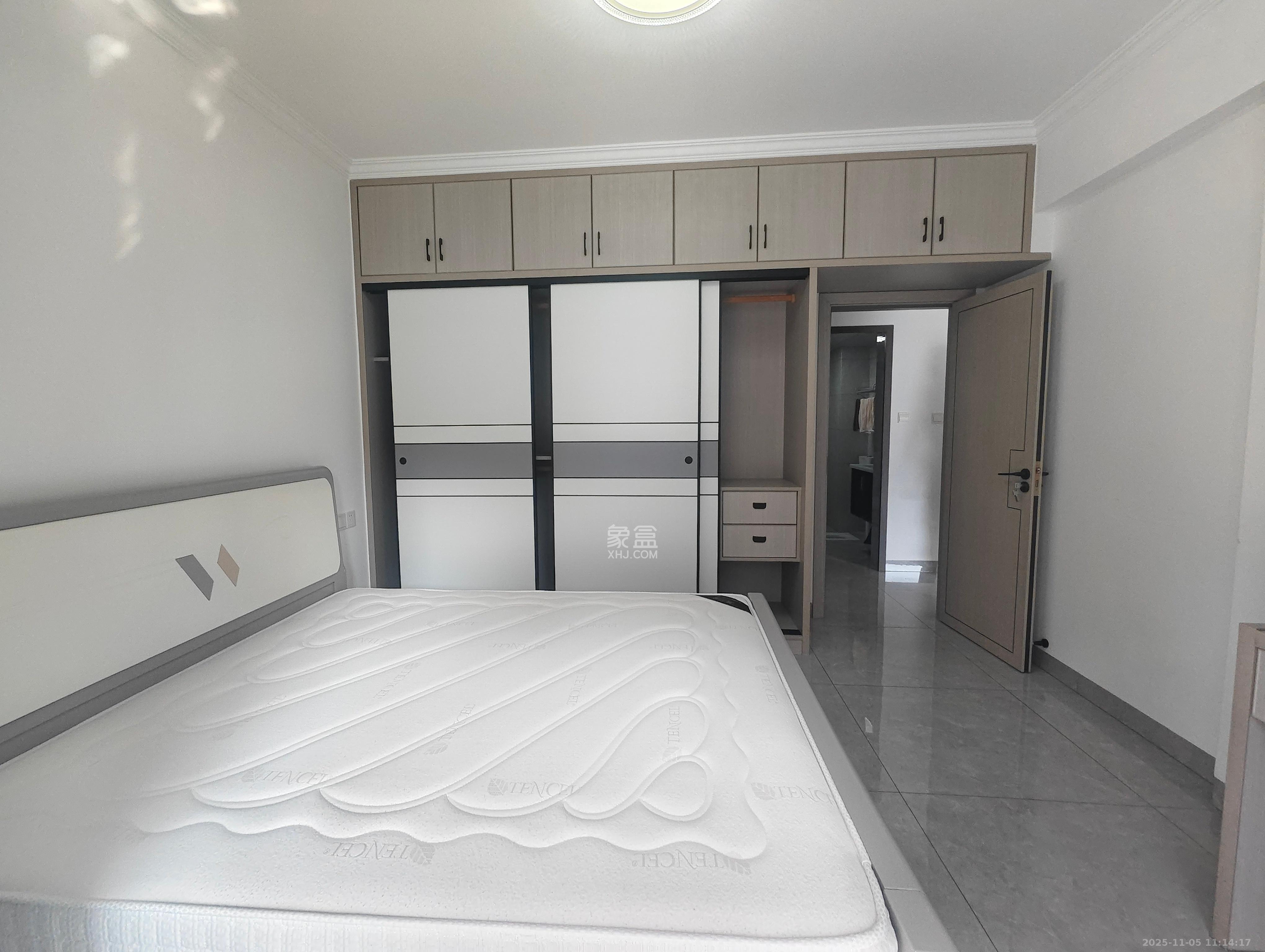 山水新城 2室1厅1卫 2000.0元/月 山水新城 2室1厅1卫 2000.0元/月室内图