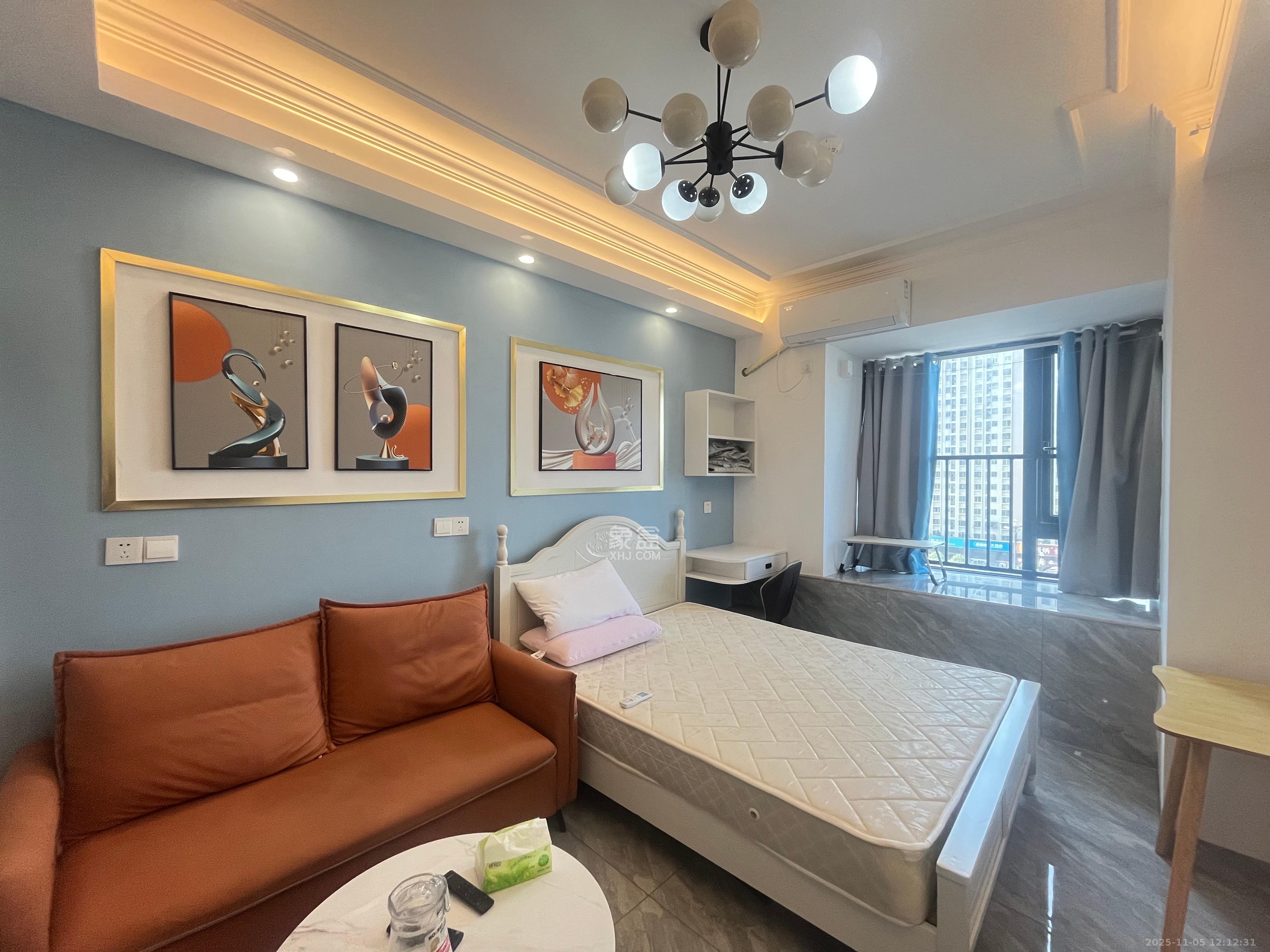 保利麓谷林语I区  1室1厅1卫    1500.0元/月室内图