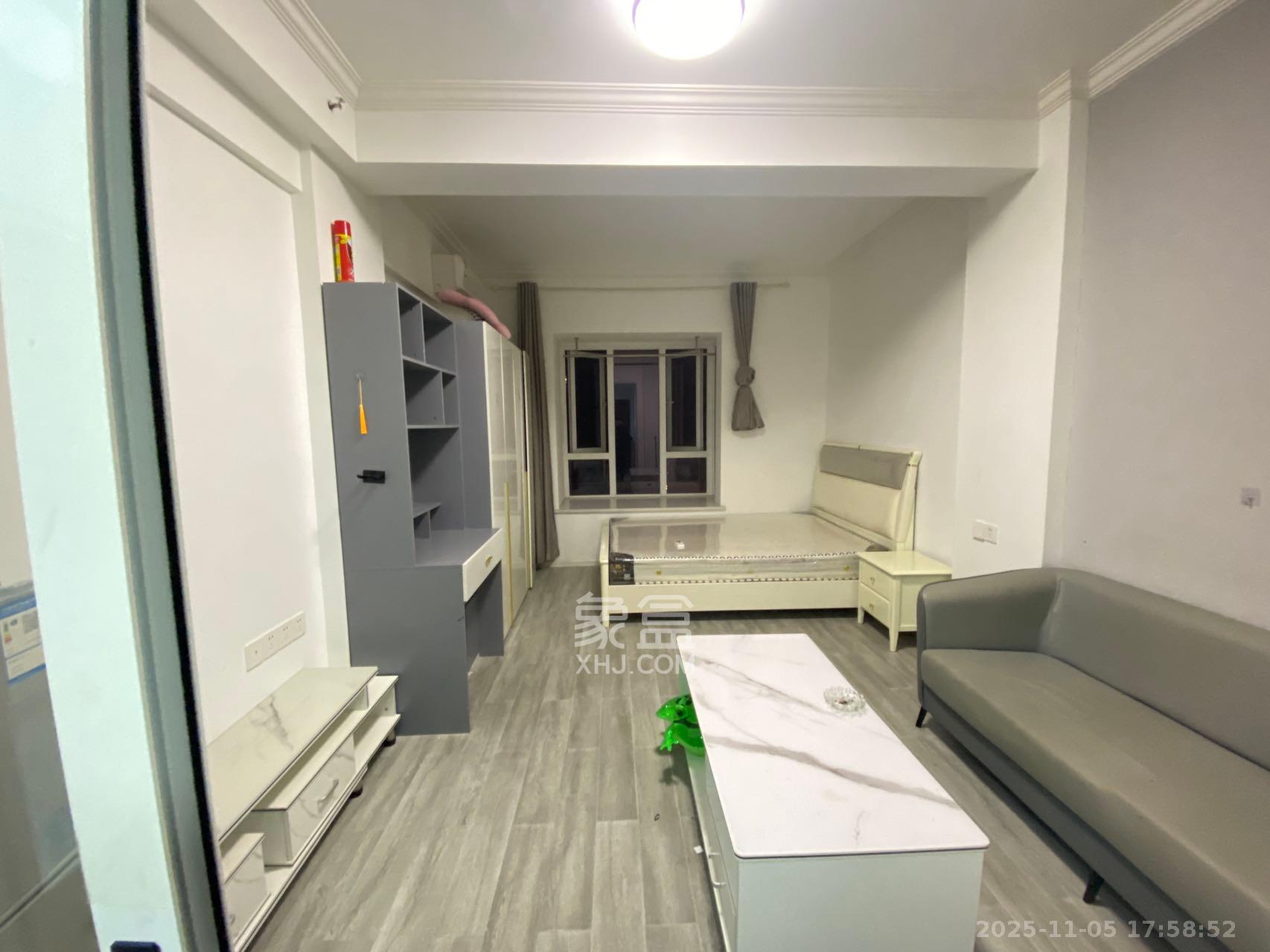 芙蓉万国城MOMA(卓越汇富苑) 1室1厅1卫 1300.0元/月 芙蓉万国城MOMA(卓越汇富苑) 1室1厅1卫 1300.0元/月室内图