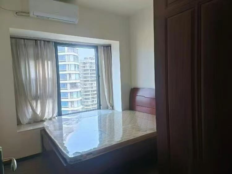 碧桂园中央半岛 4室2厅2卫 3800.0元/月 碧桂园中央半岛 4室2厅2卫 3800.0元/月室内图