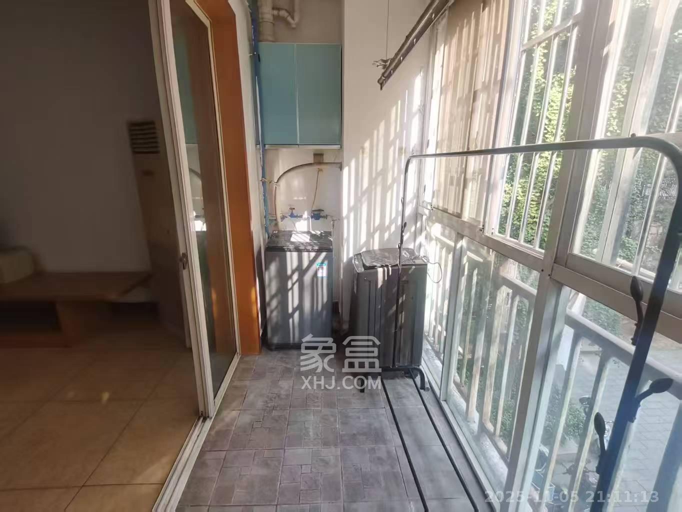 柠檬丽都  3室2厅2卫    2400.0元/月室内图