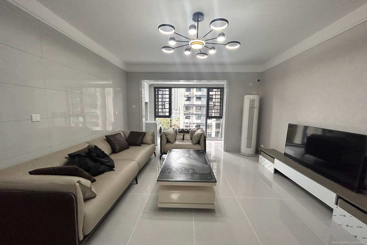 旭日嘉苑 2室2厅1卫 2600.0元/月 旭日嘉苑 2室2厅1卫 2600.0元/月室内图